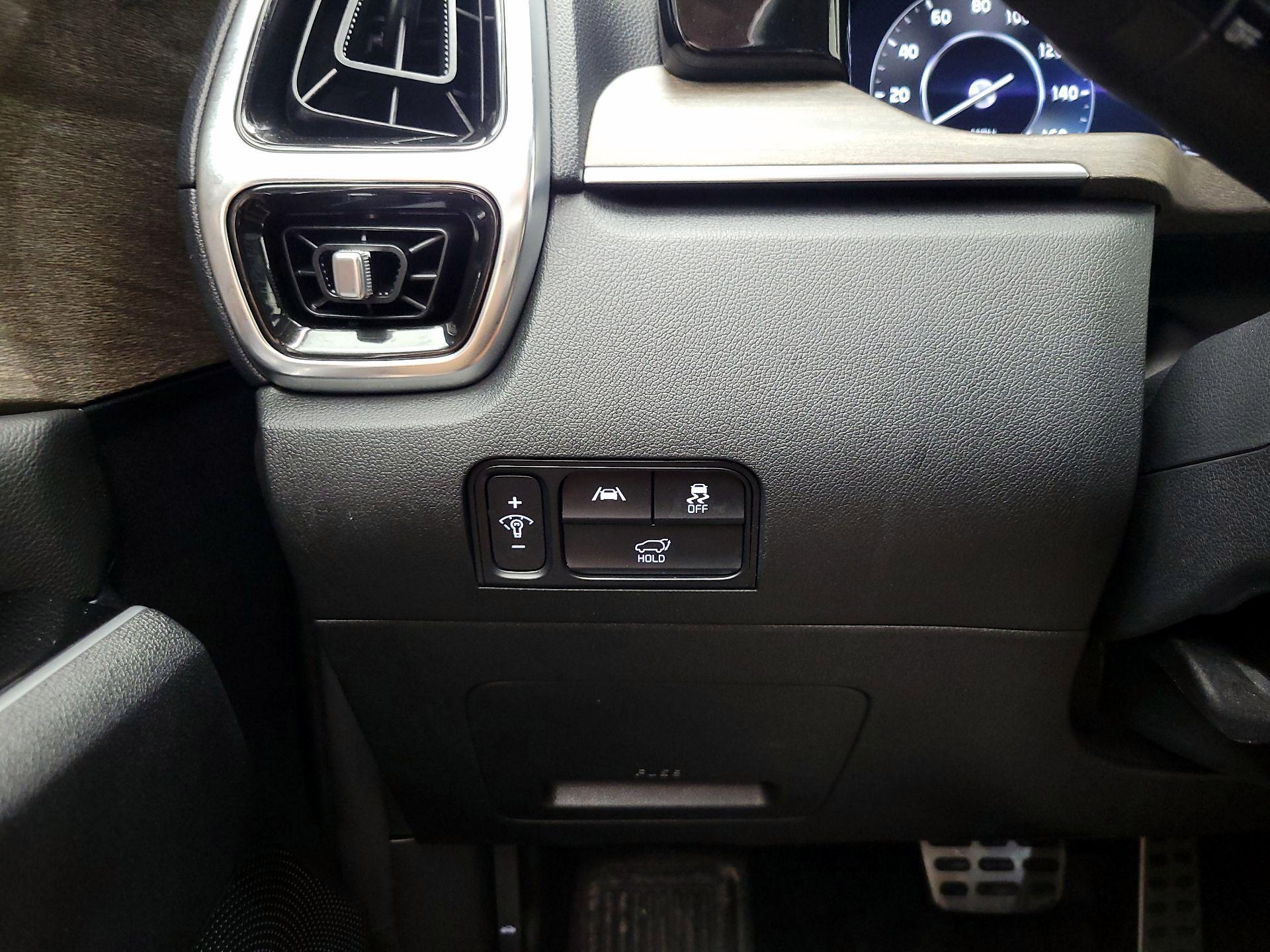 Thumbnail: 2023 Kia Sorento - 13