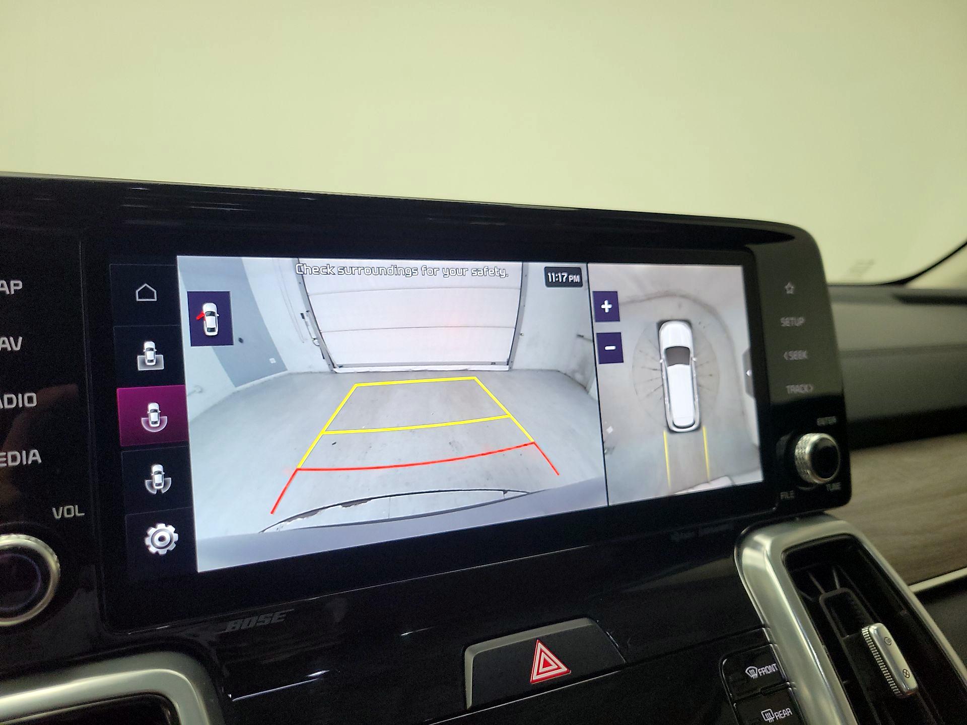 Thumbnail: 2023 Kia Sorento - 15