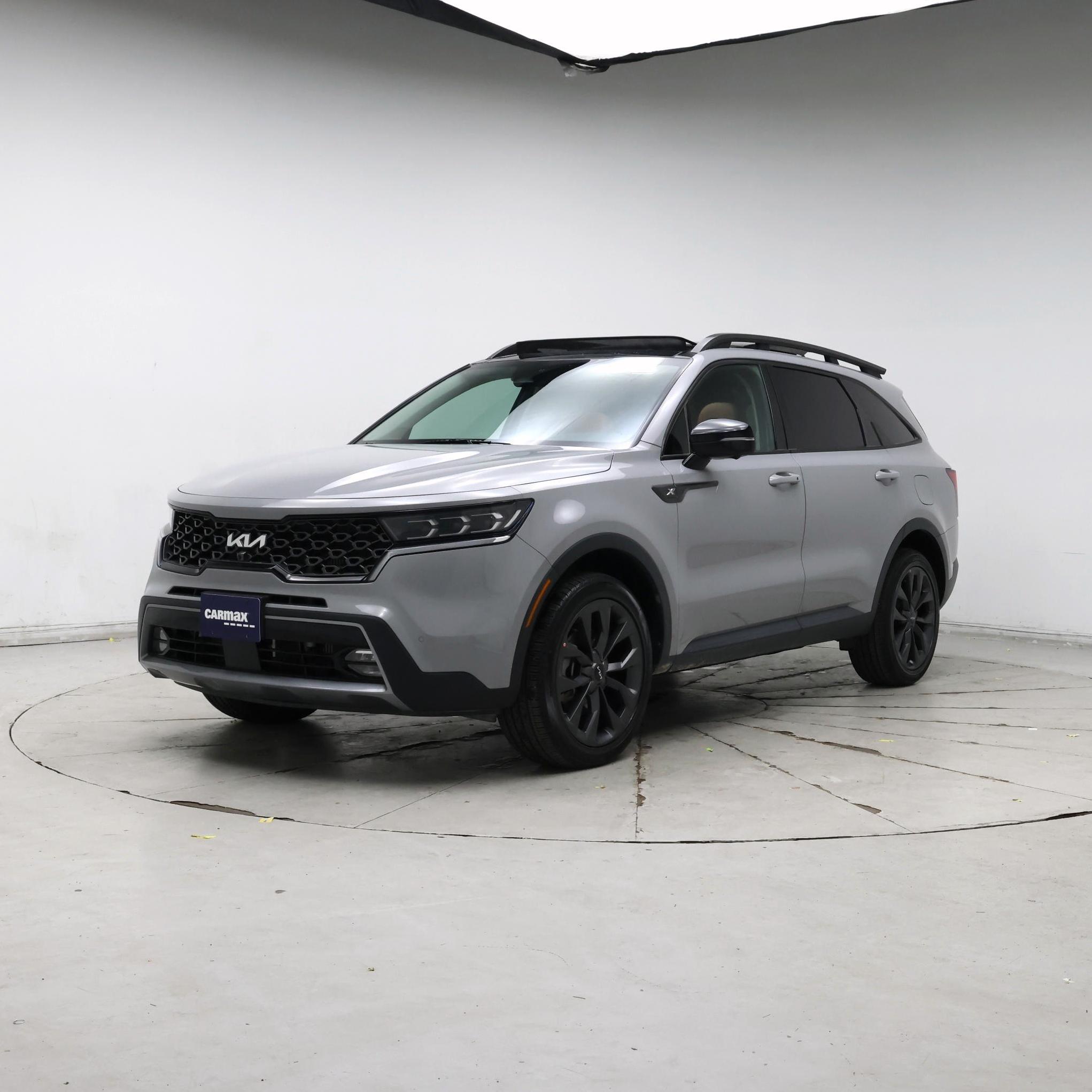 Thumbnail: 2023 Kia Sorento - 4