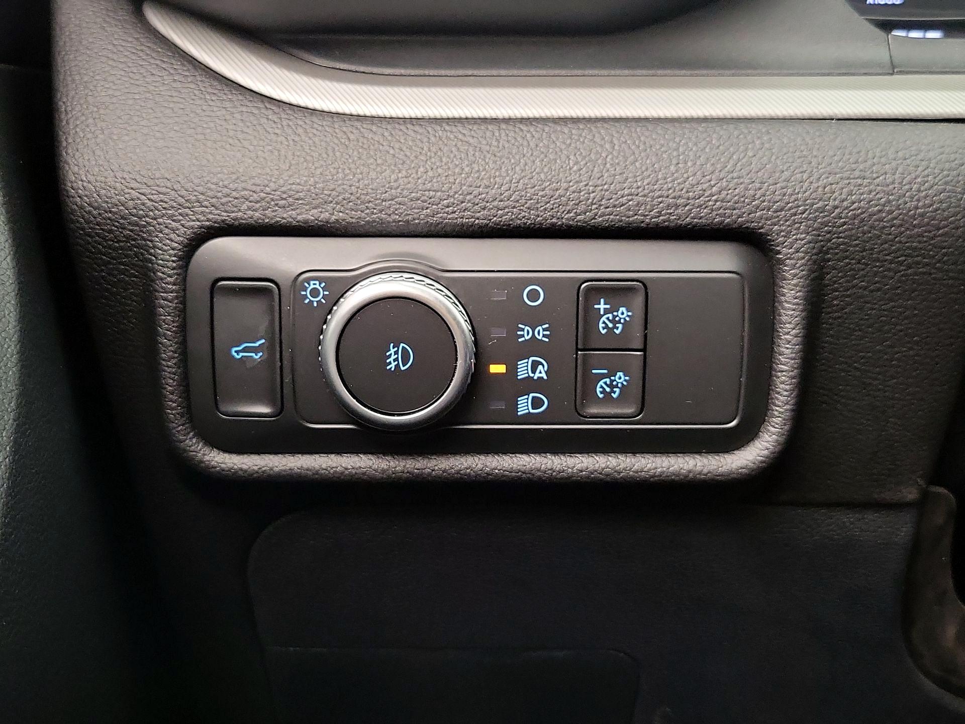 Thumbnail: 2022 Ford Explorer - 13