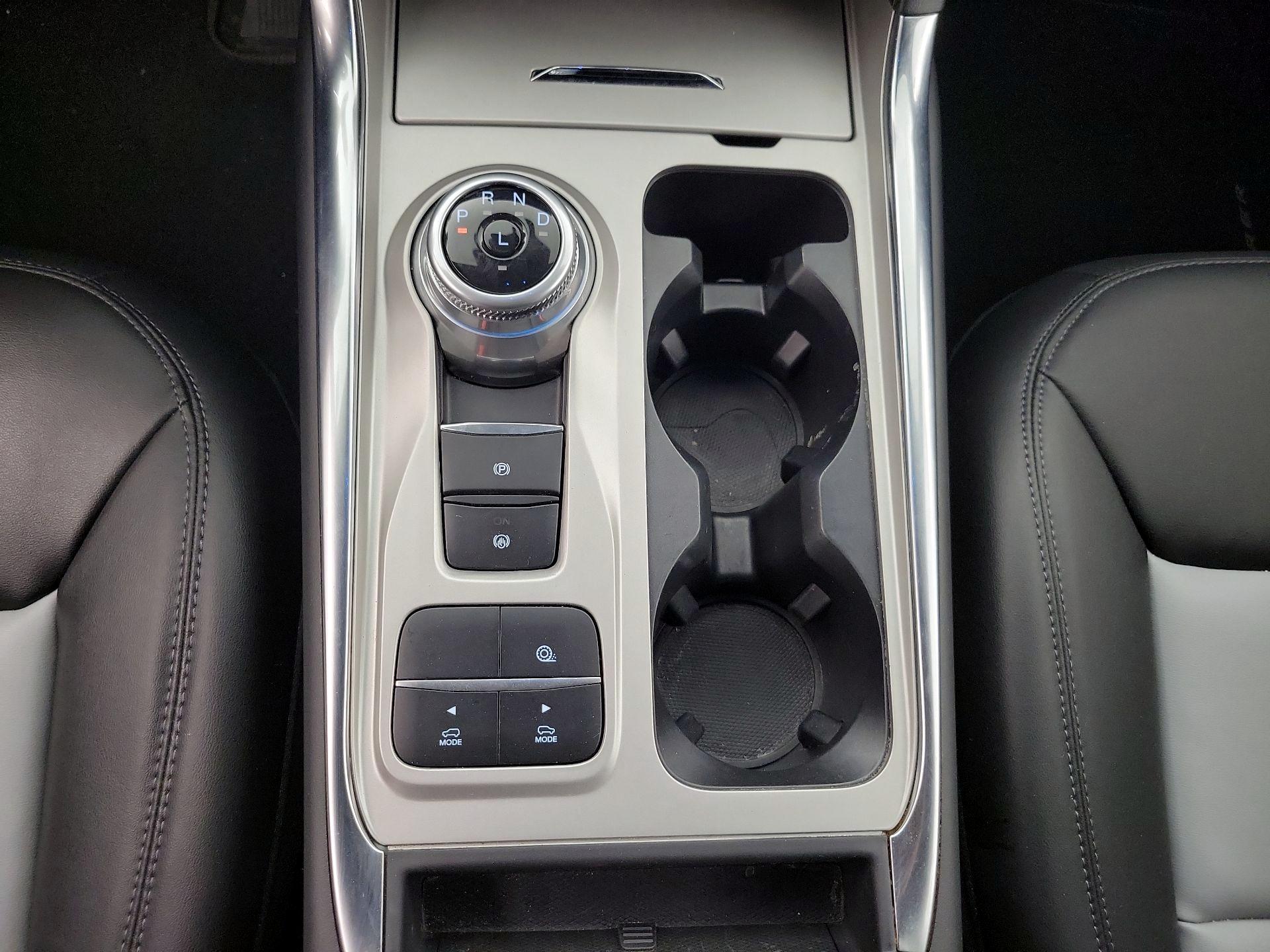 Thumbnail: 2022 Ford Explorer - 18