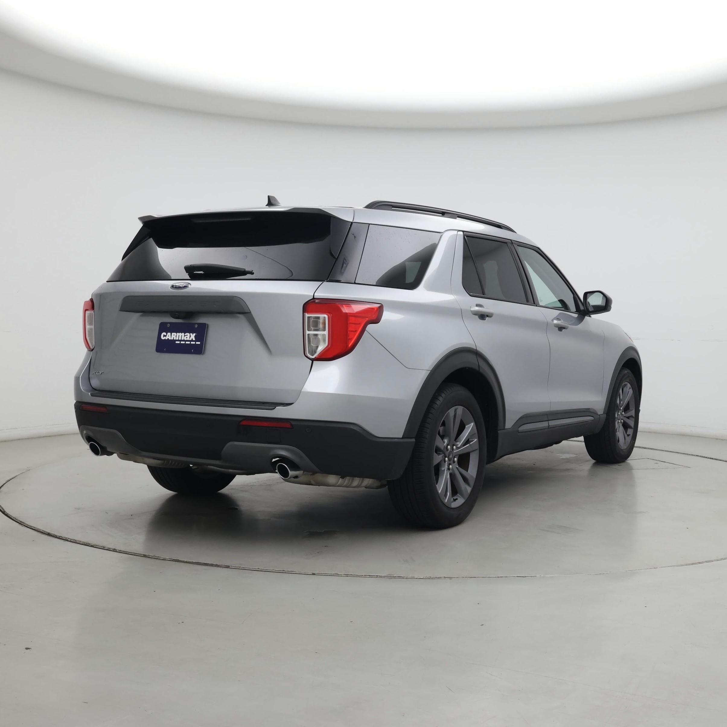 Thumbnail: 2022 Ford Explorer - 8