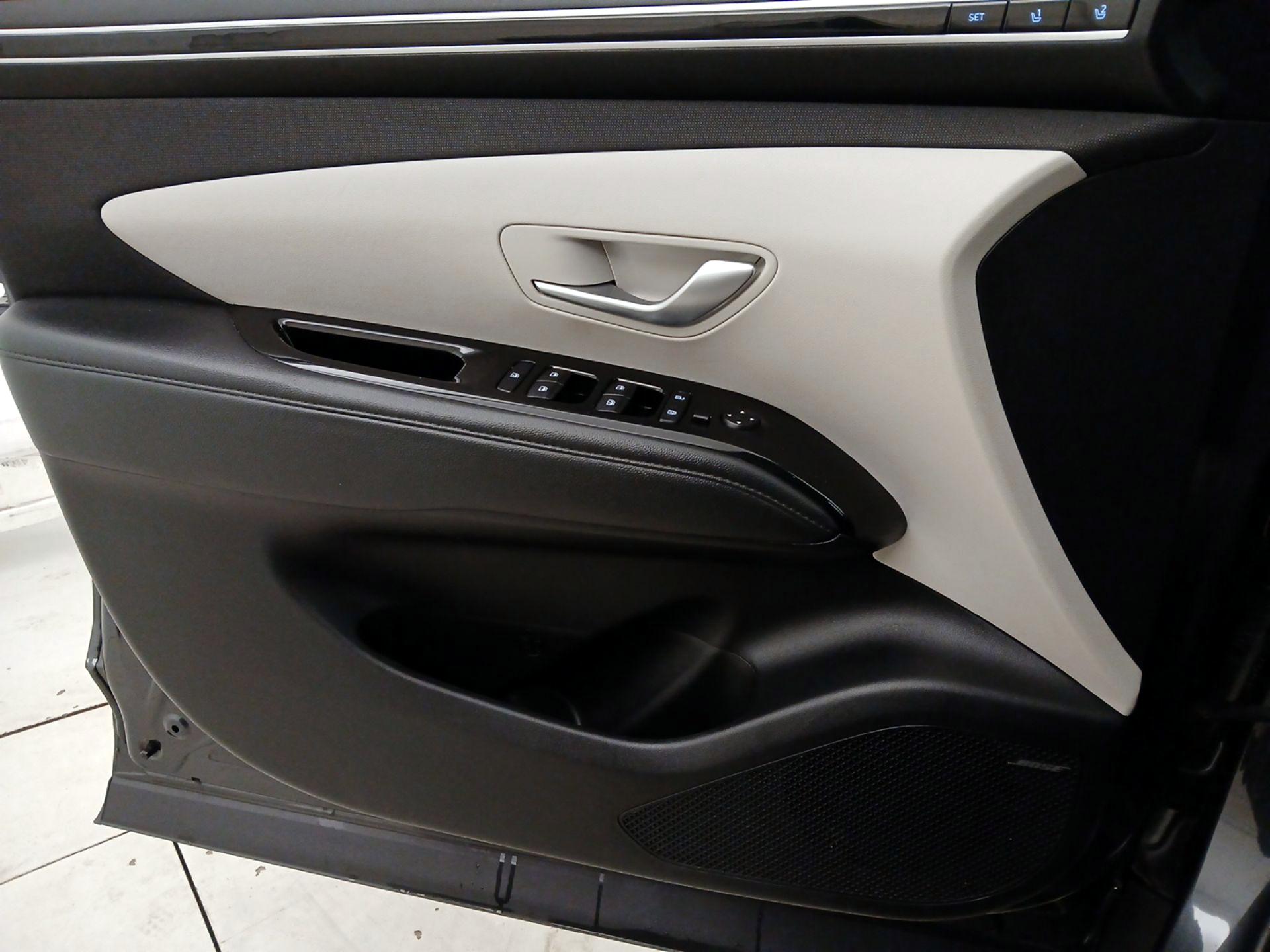 Thumbnail: 2023 Hyundai Tucson - 12