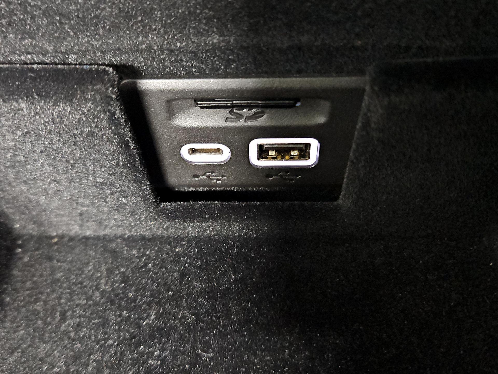 Thumbnail: 2025 Cadillac XT6 - 18