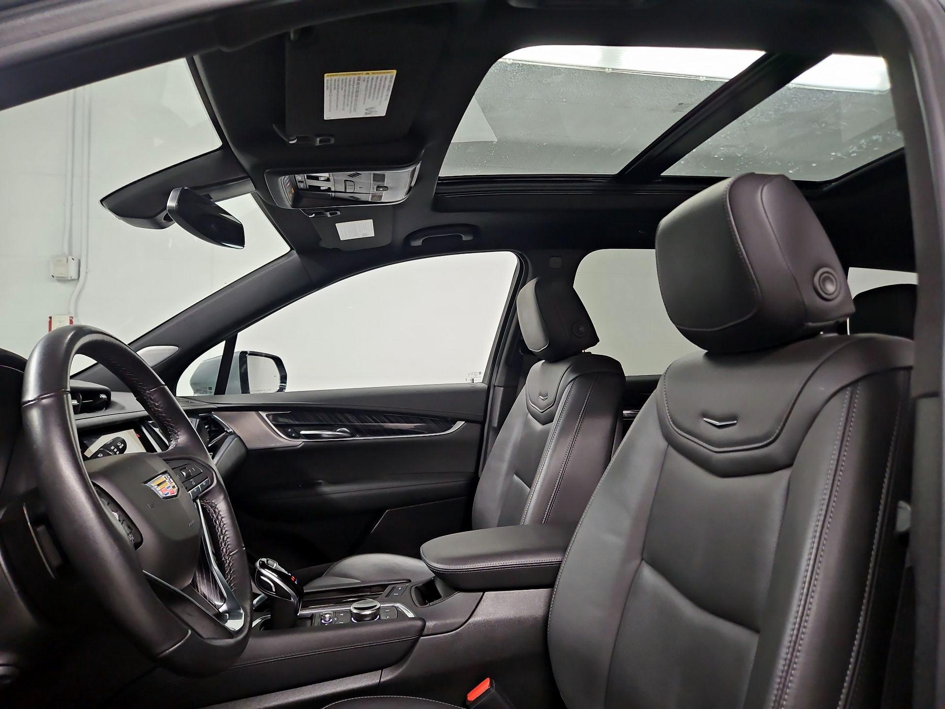 Thumbnail: 2025 Cadillac XT6 - 19