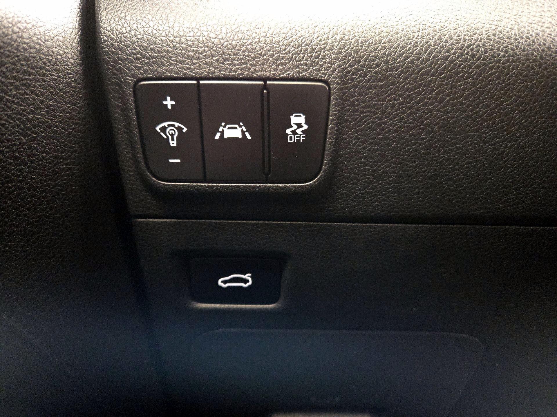 Thumbnail: 2023 Kia K5 - 13