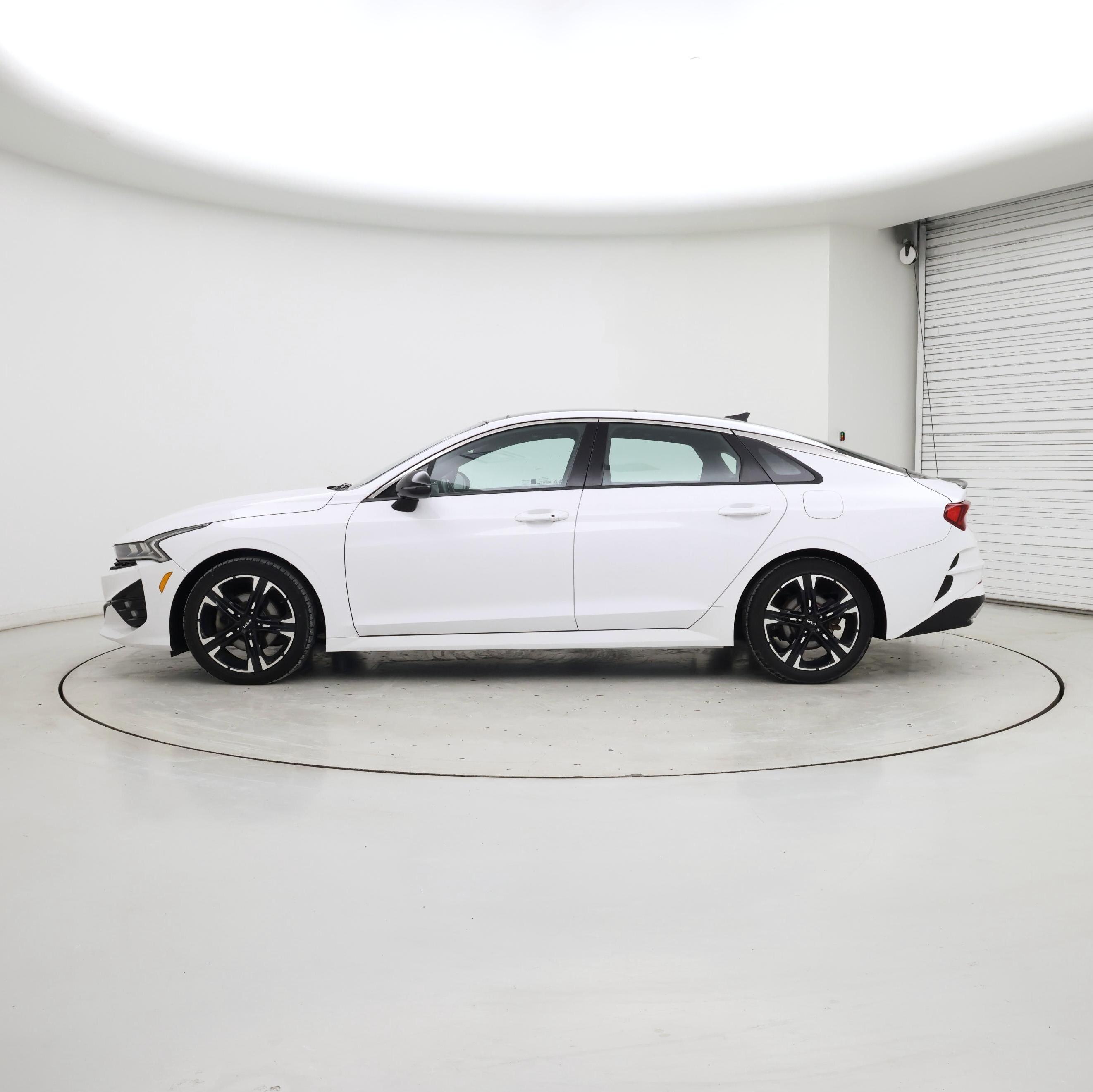 Thumbnail: 2023 Kia K5 - 3