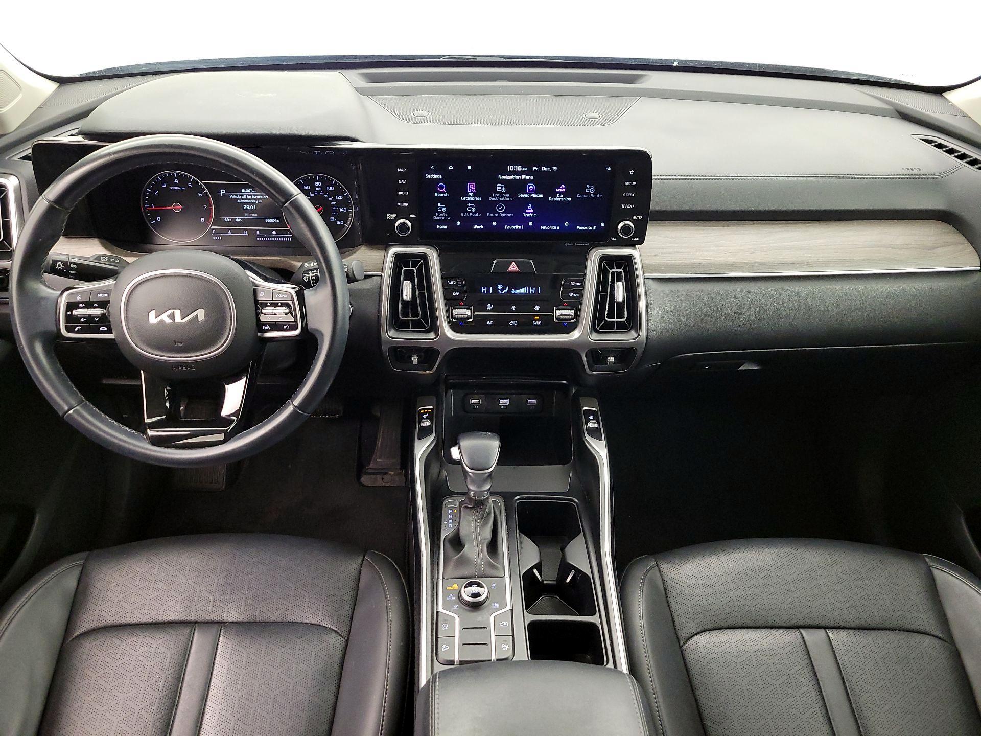 Thumbnail: 2022 Kia Sorento - 9