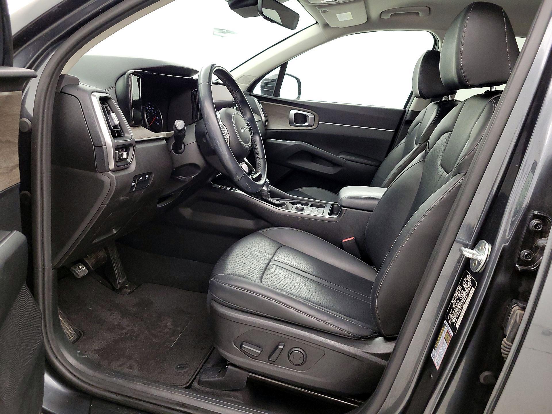 Thumbnail: 2022 Kia Sorento - 11