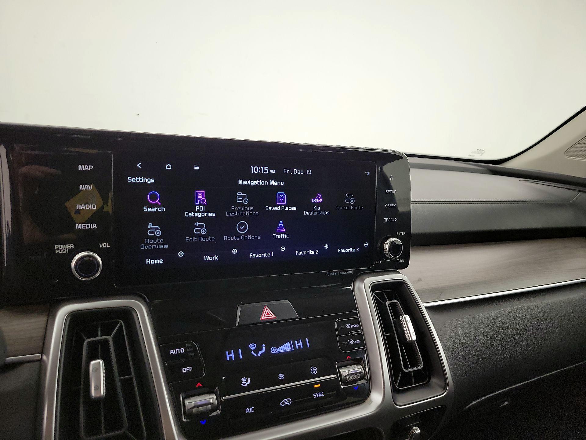 Thumbnail: 2022 Kia Sorento - 14