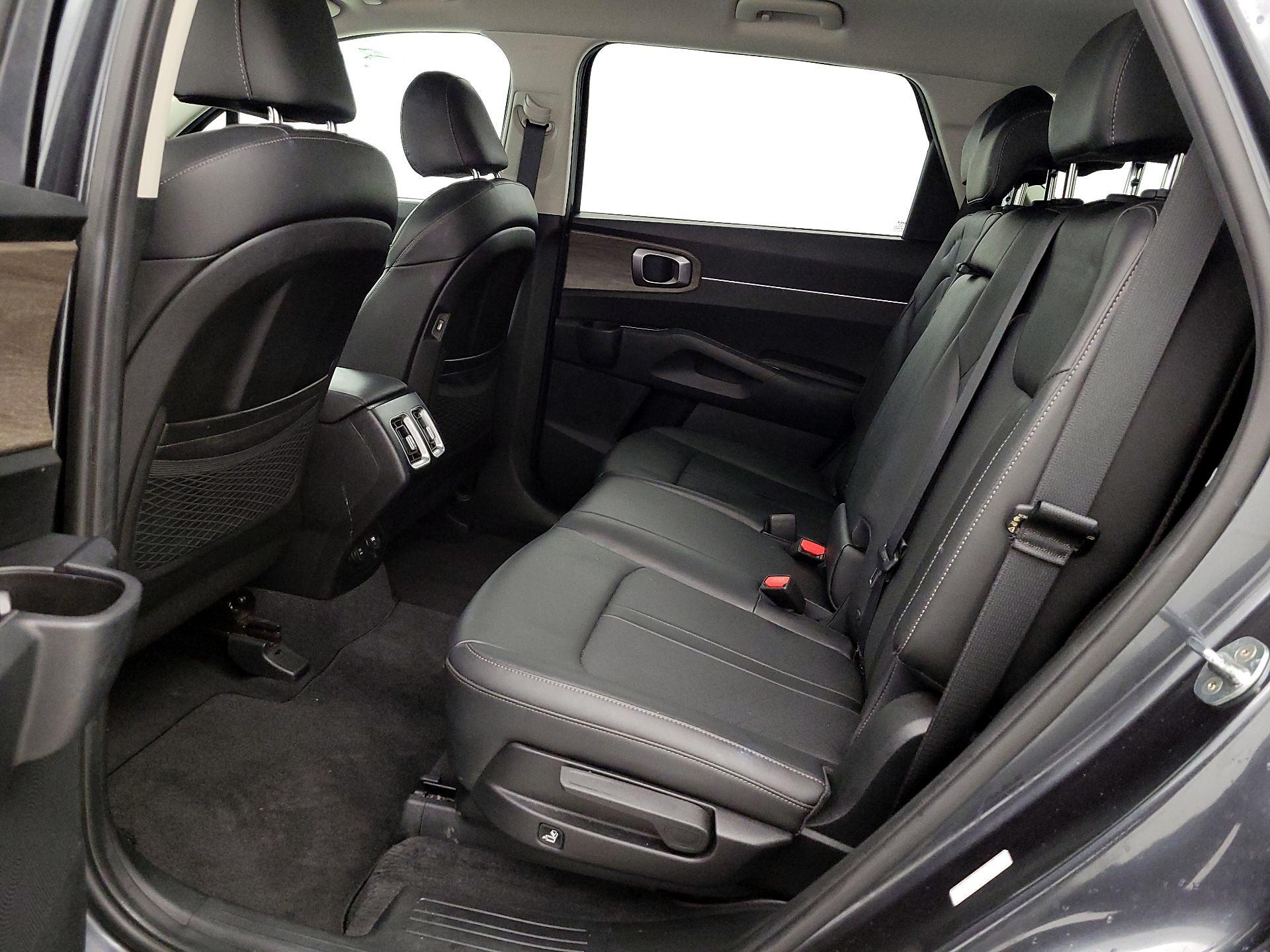 Thumbnail: 2022 Kia Sorento - 20