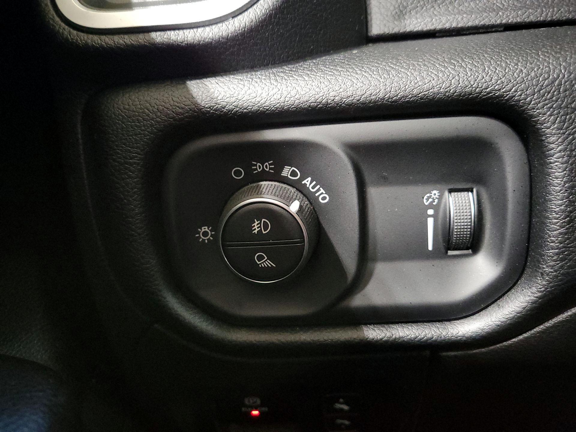 Thumbnail: 2022 RAM 1500 - 13