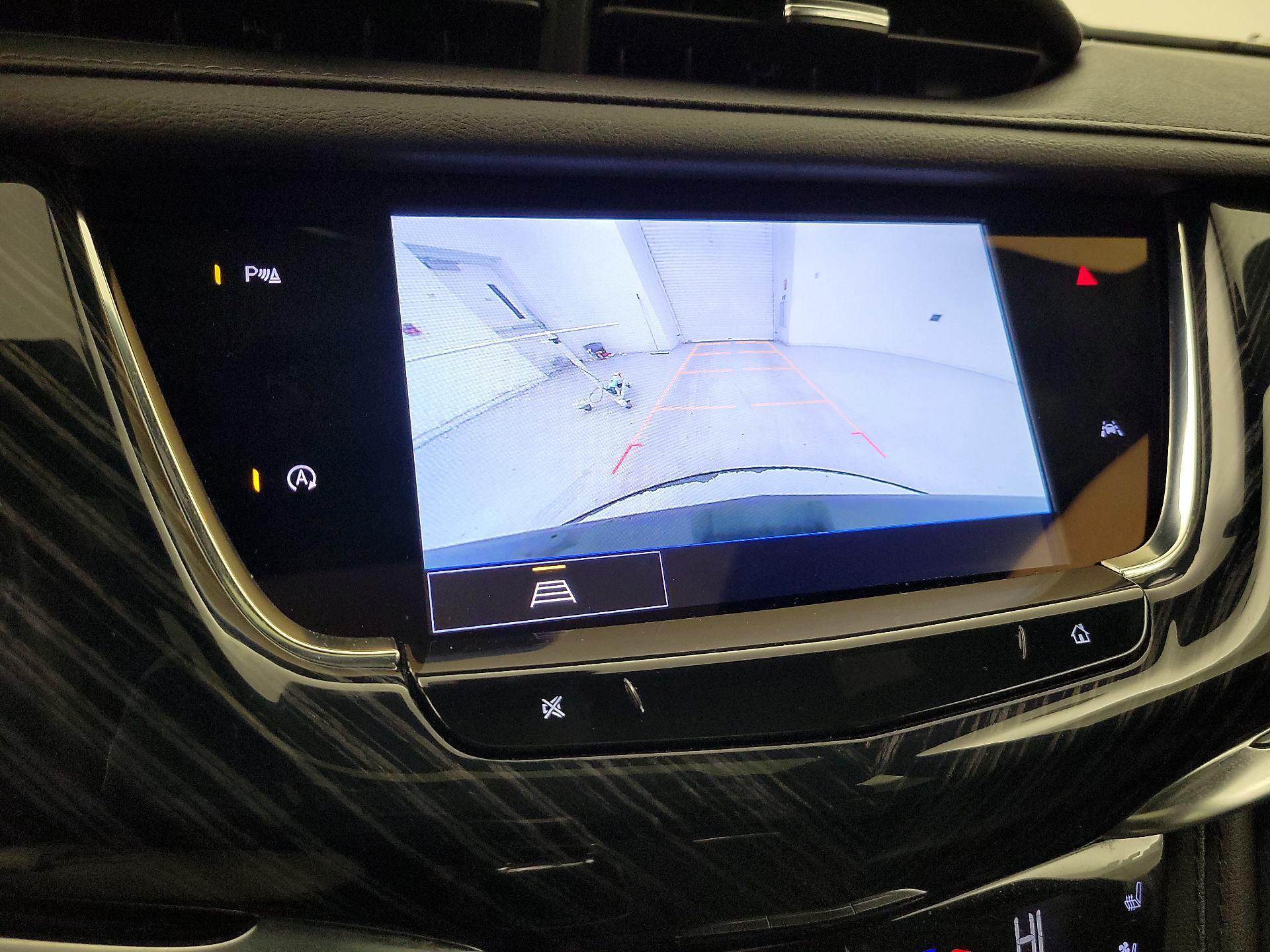 Thumbnail: 2025 Cadillac XT6 - 15