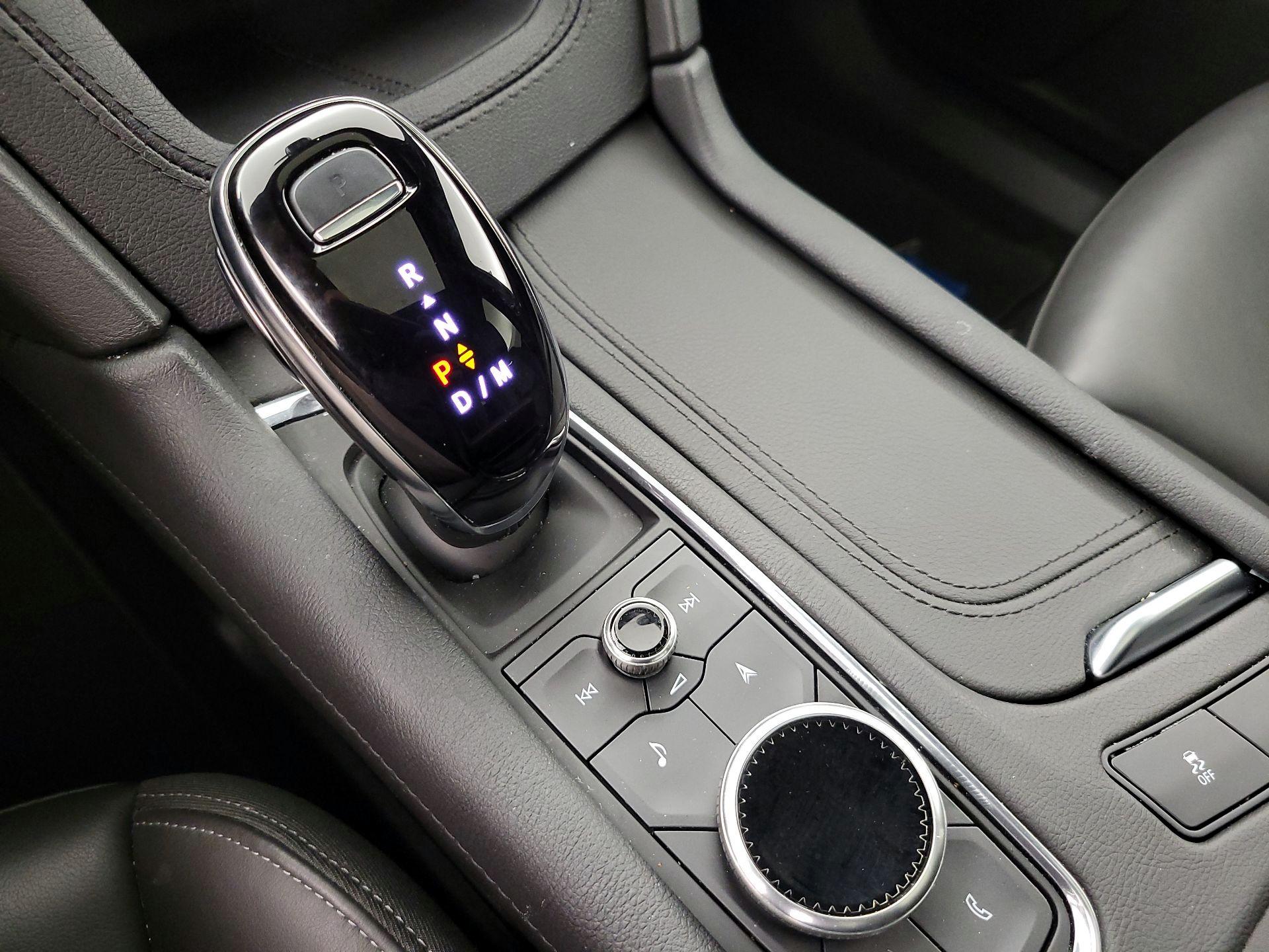 Thumbnail: 2025 Cadillac XT6 - 18