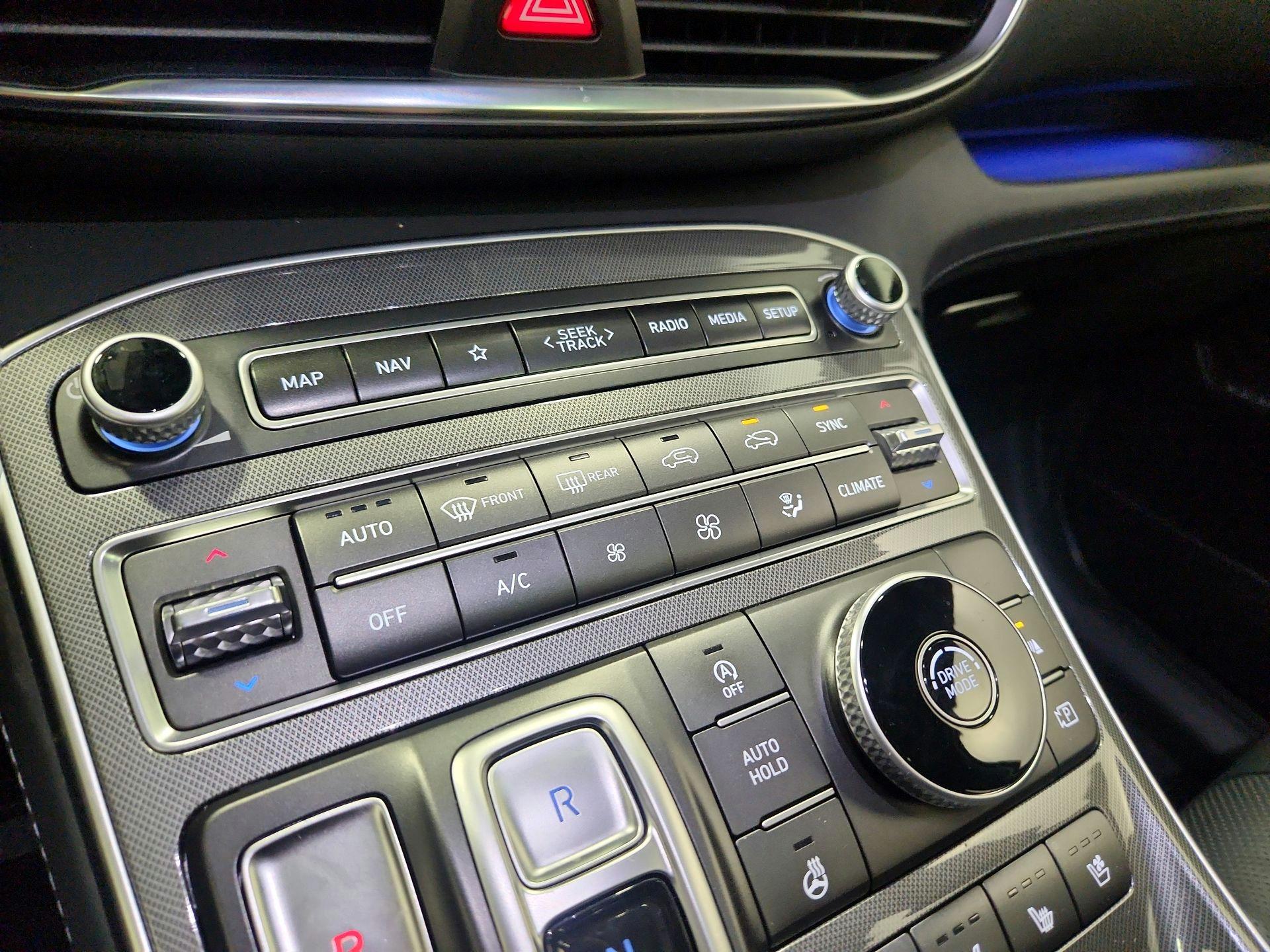 Thumbnail: 2023 Hyundai Santa Fe - 17