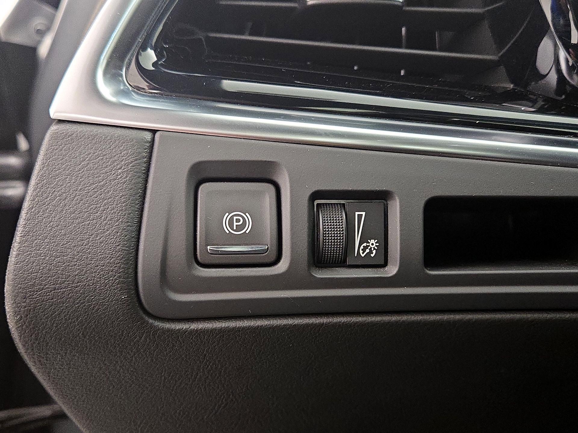 Thumbnail: 2025 Cadillac XT6 - 13