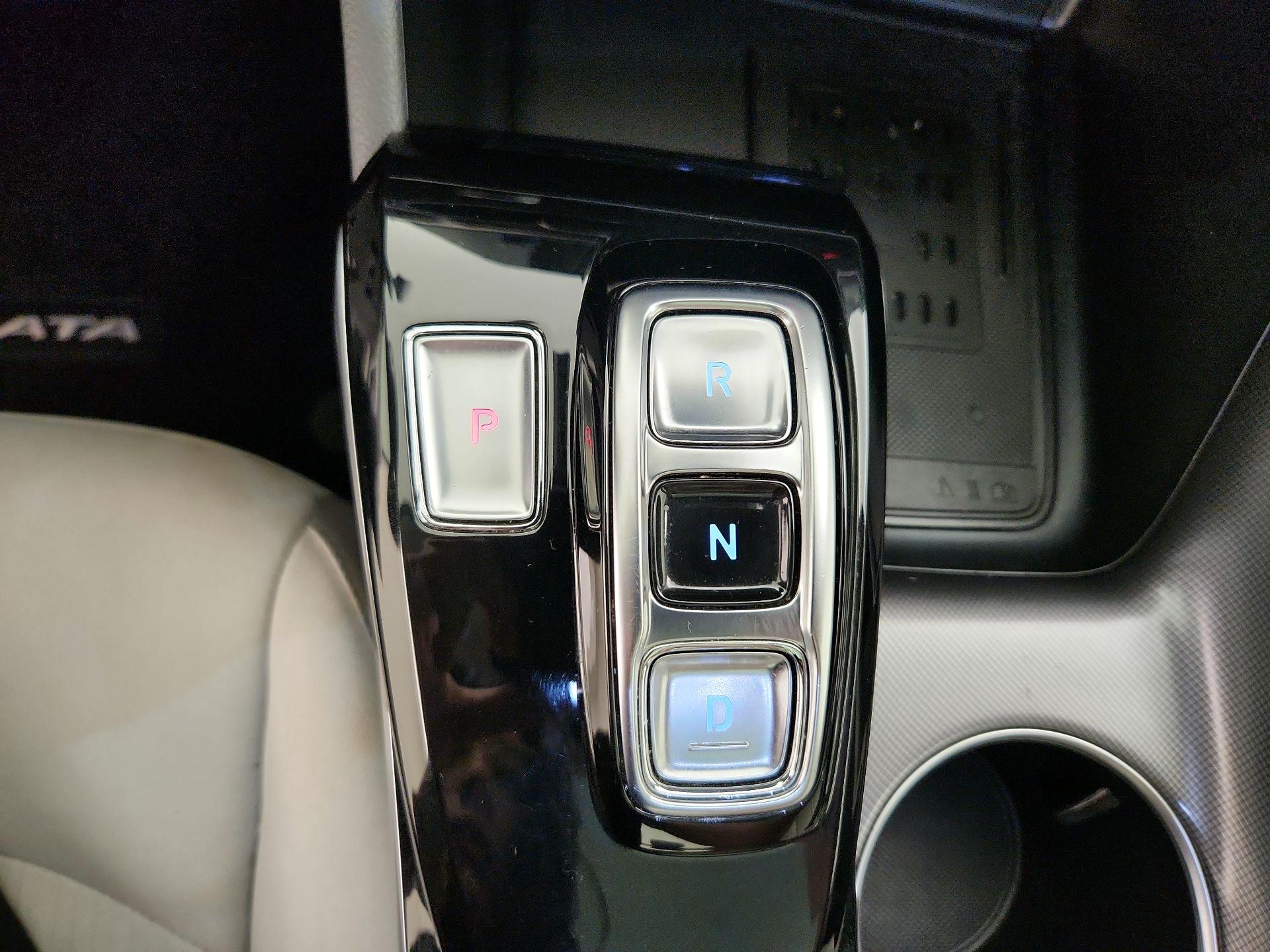 Thumbnail: 2022 Hyundai Sonata - 17