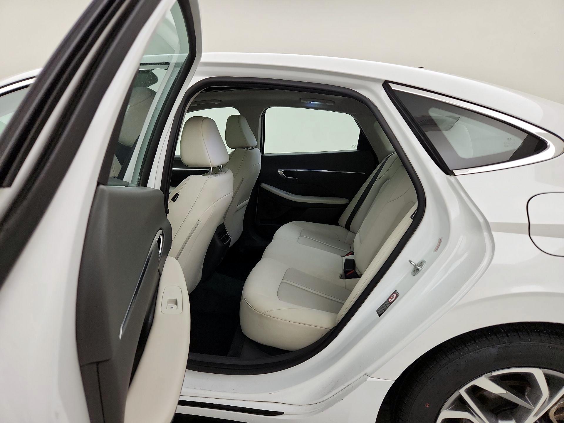 Thumbnail: 2022 Hyundai Sonata - 20