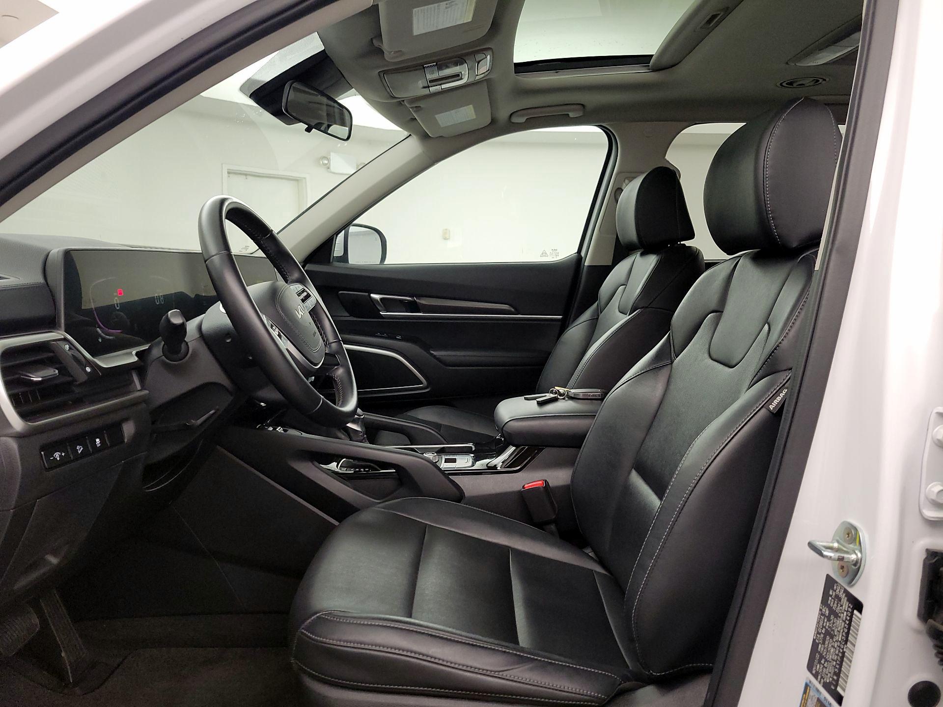 Thumbnail: 2023 Kia Telluride - 11