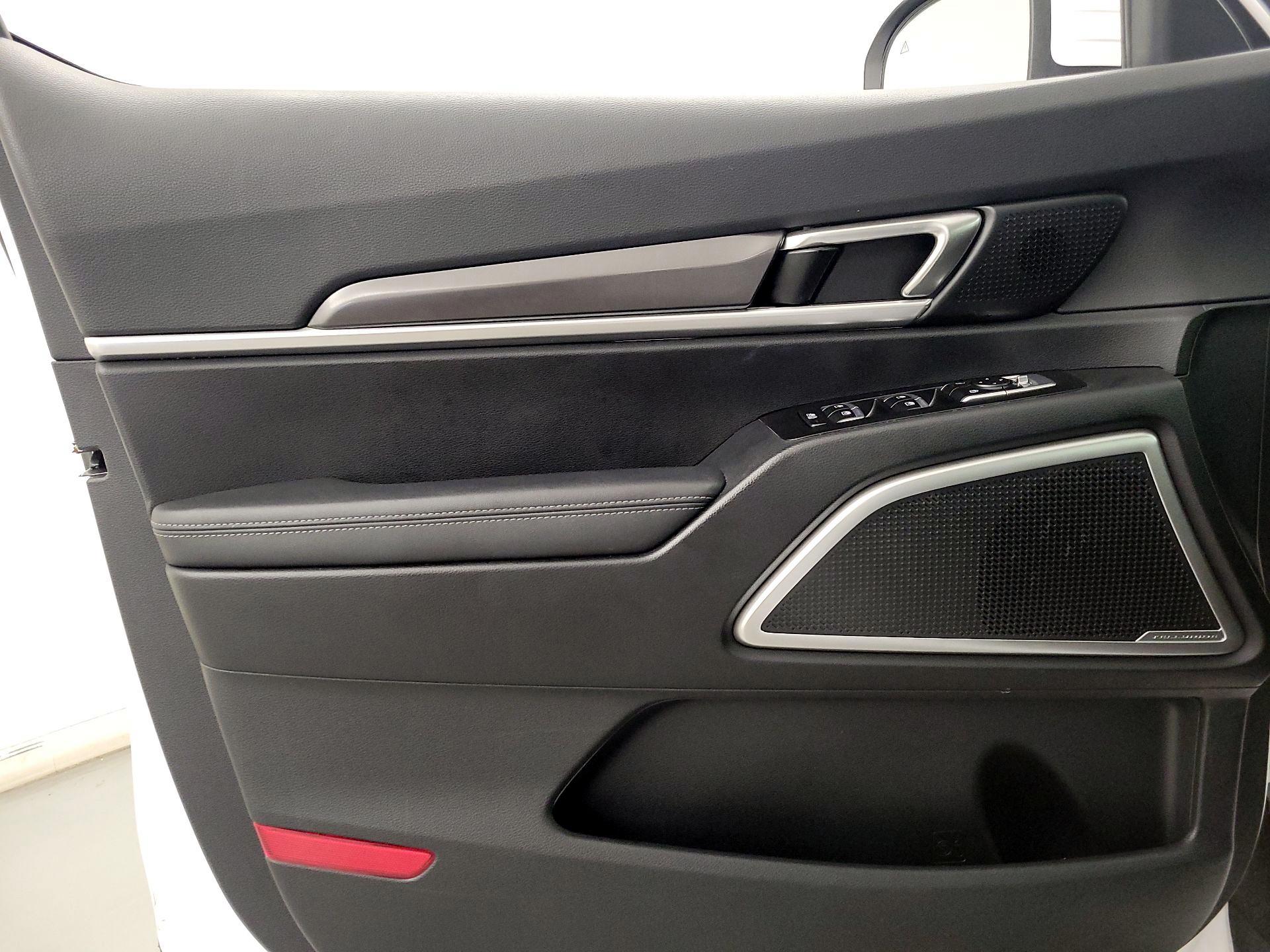 Thumbnail: 2023 Kia Telluride - 12