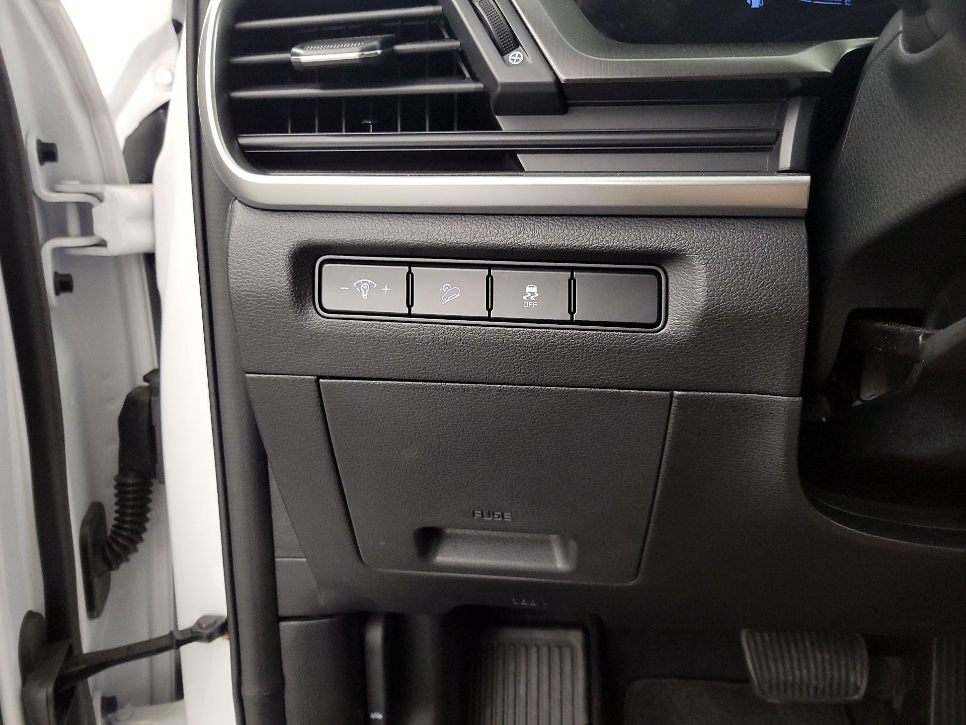 Thumbnail: 2023 Kia Telluride - 13