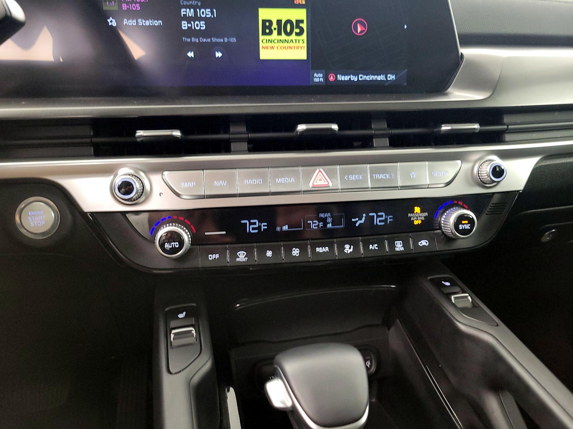 Thumbnail: 2023 Kia Telluride - 17