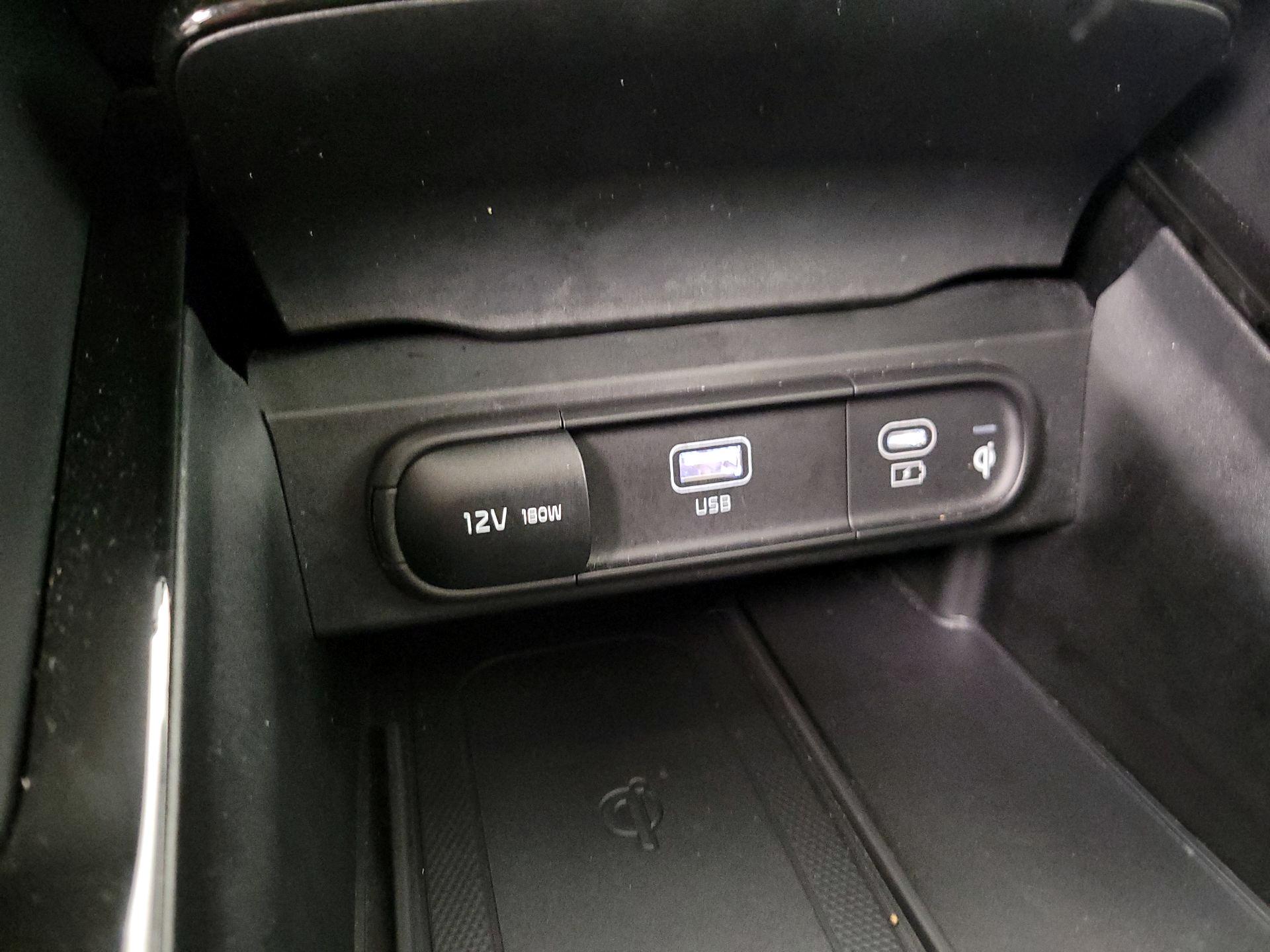 Thumbnail: 2023 Kia Telluride - 19