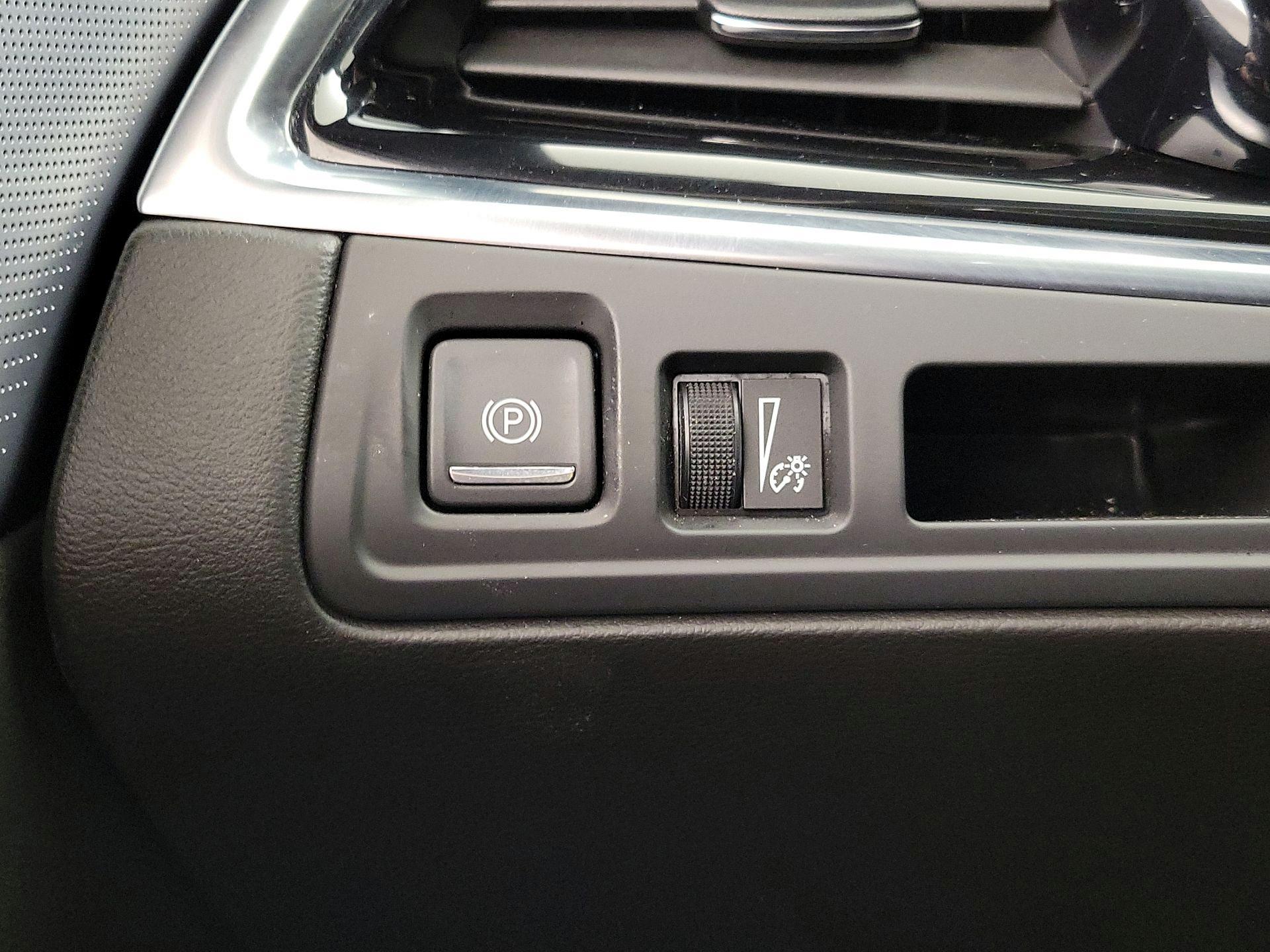 Thumbnail: 2025 Cadillac XT6 - 13