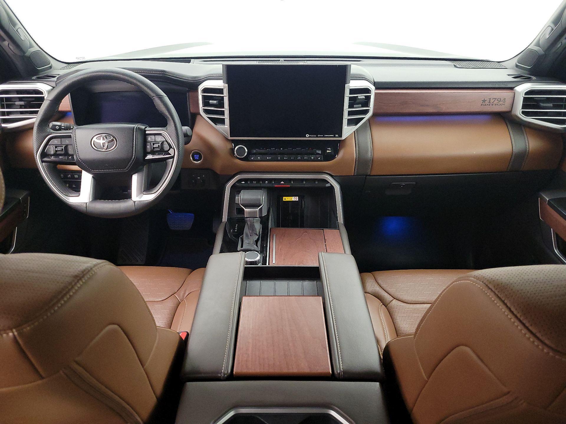 Thumbnail: 2024 Toyota Tundra - 9