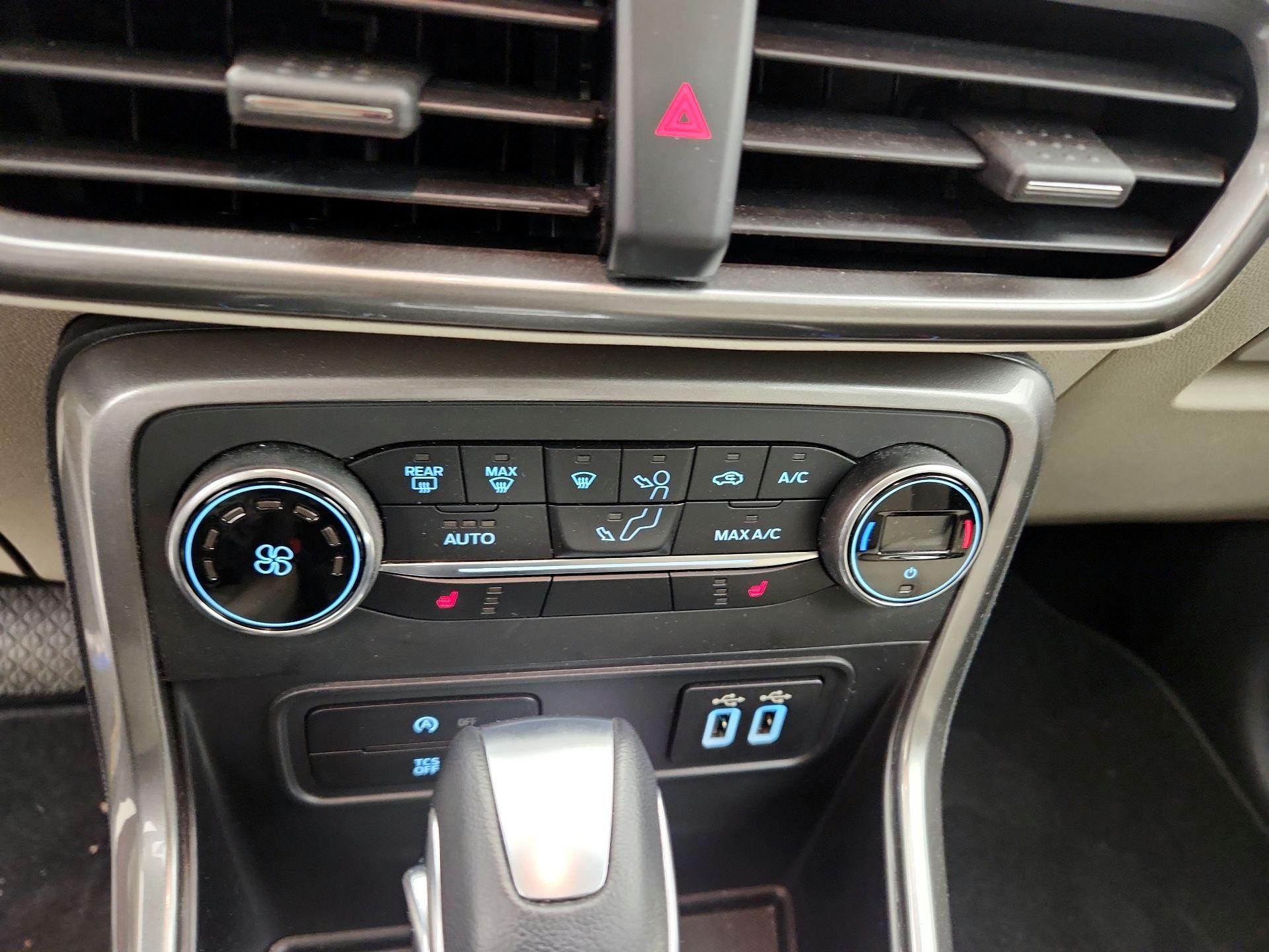 Thumbnail: 2020 Ford EcoSport - 17