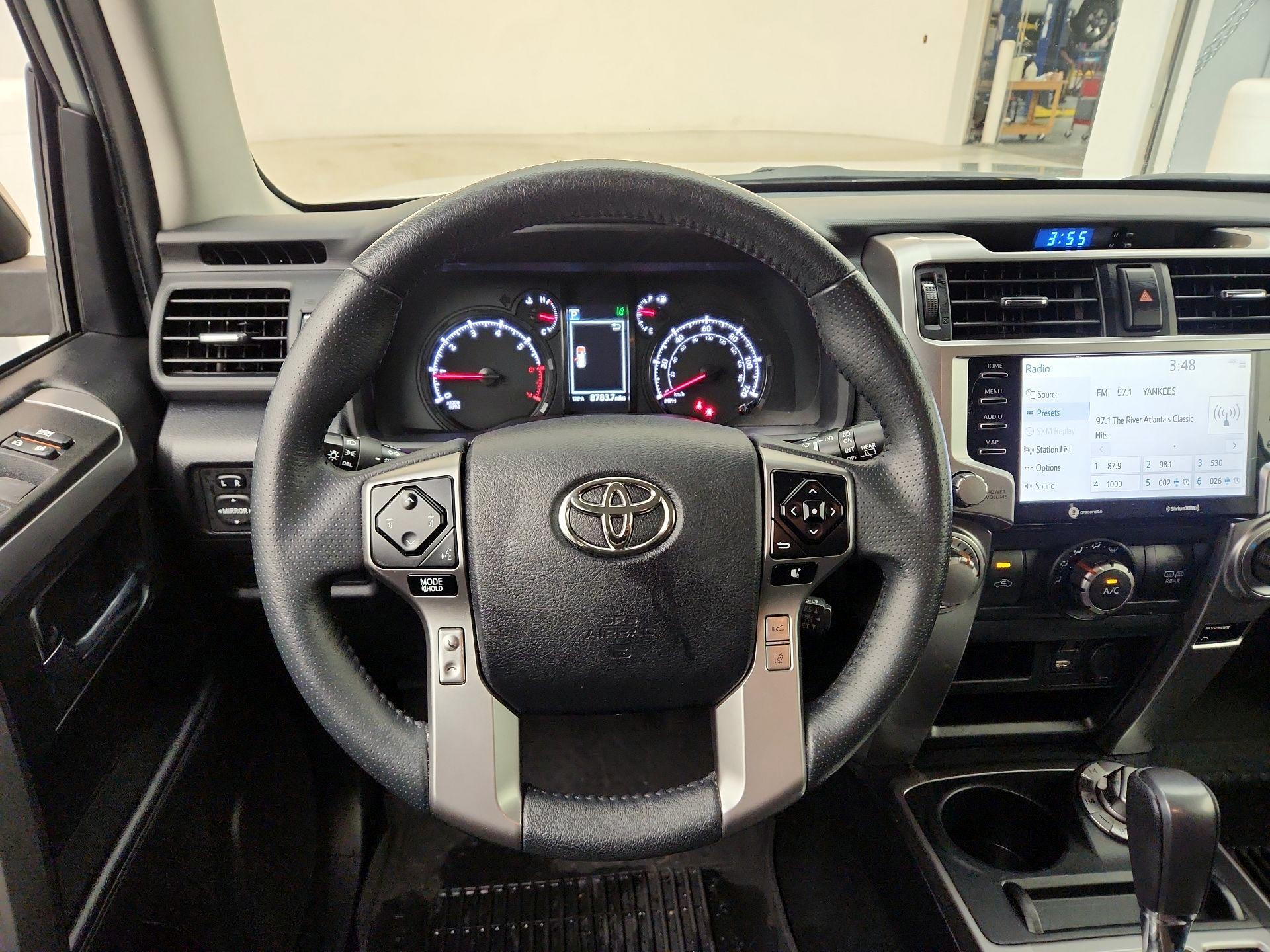 Thumbnail: 2022 Toyota 4Runner - 10