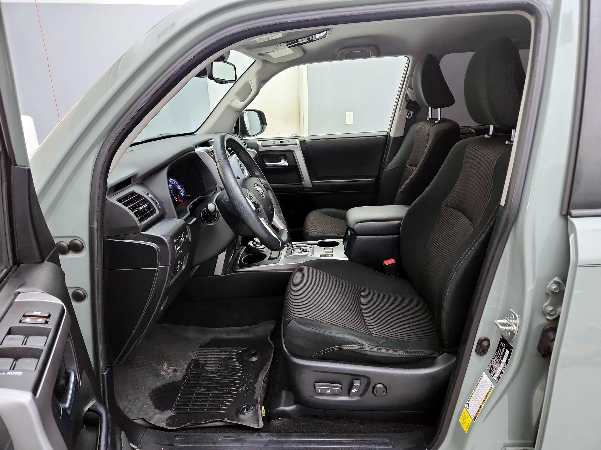 Thumbnail: 2022 Toyota 4Runner - 11