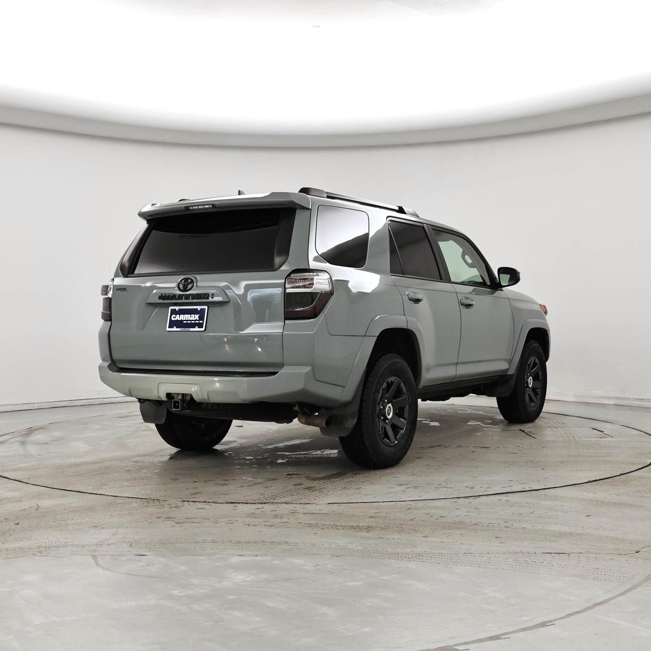 Thumbnail: 2022 Toyota 4Runner - 8