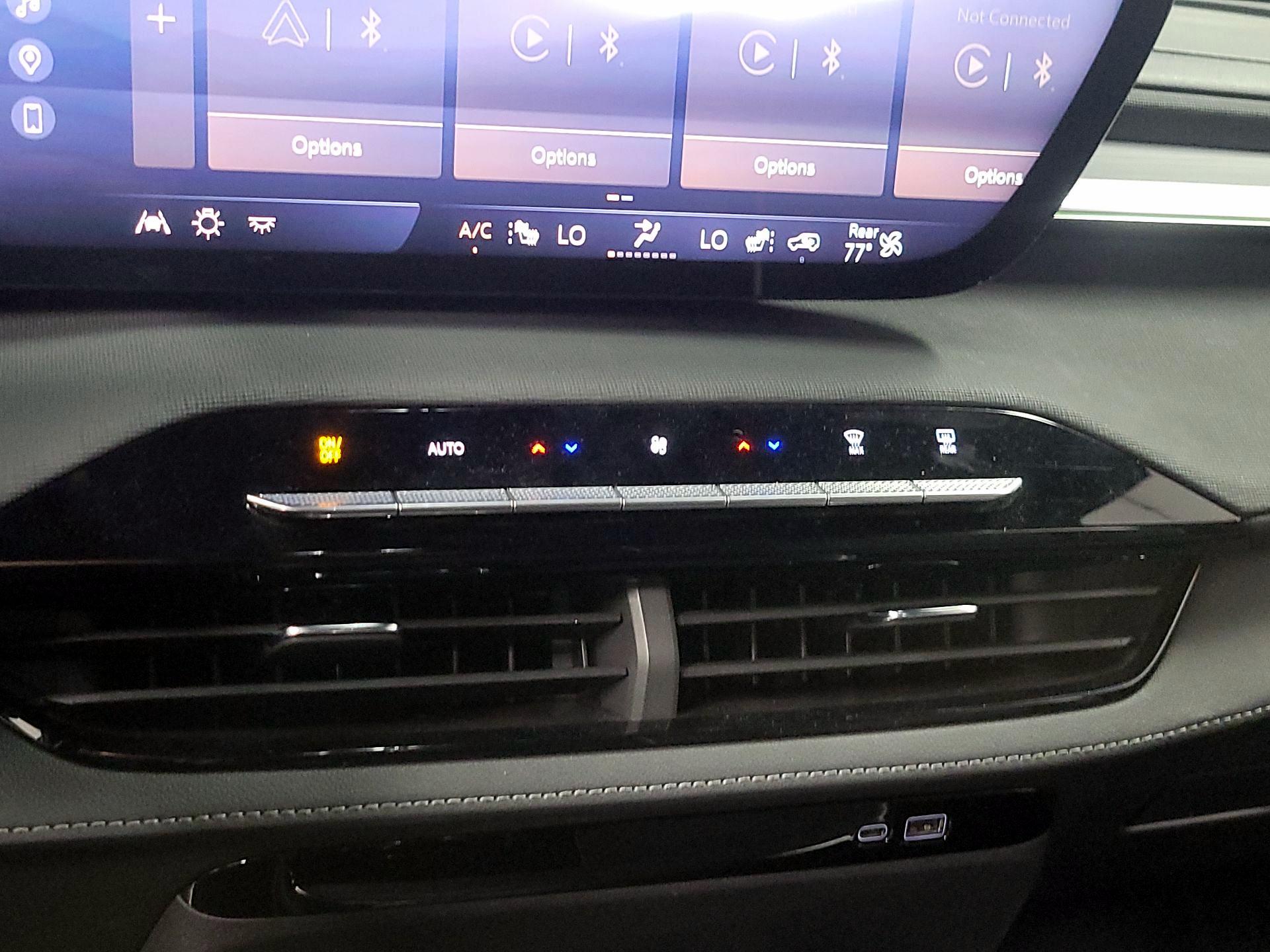 Thumbnail: 2025 Buick Enclave - 13