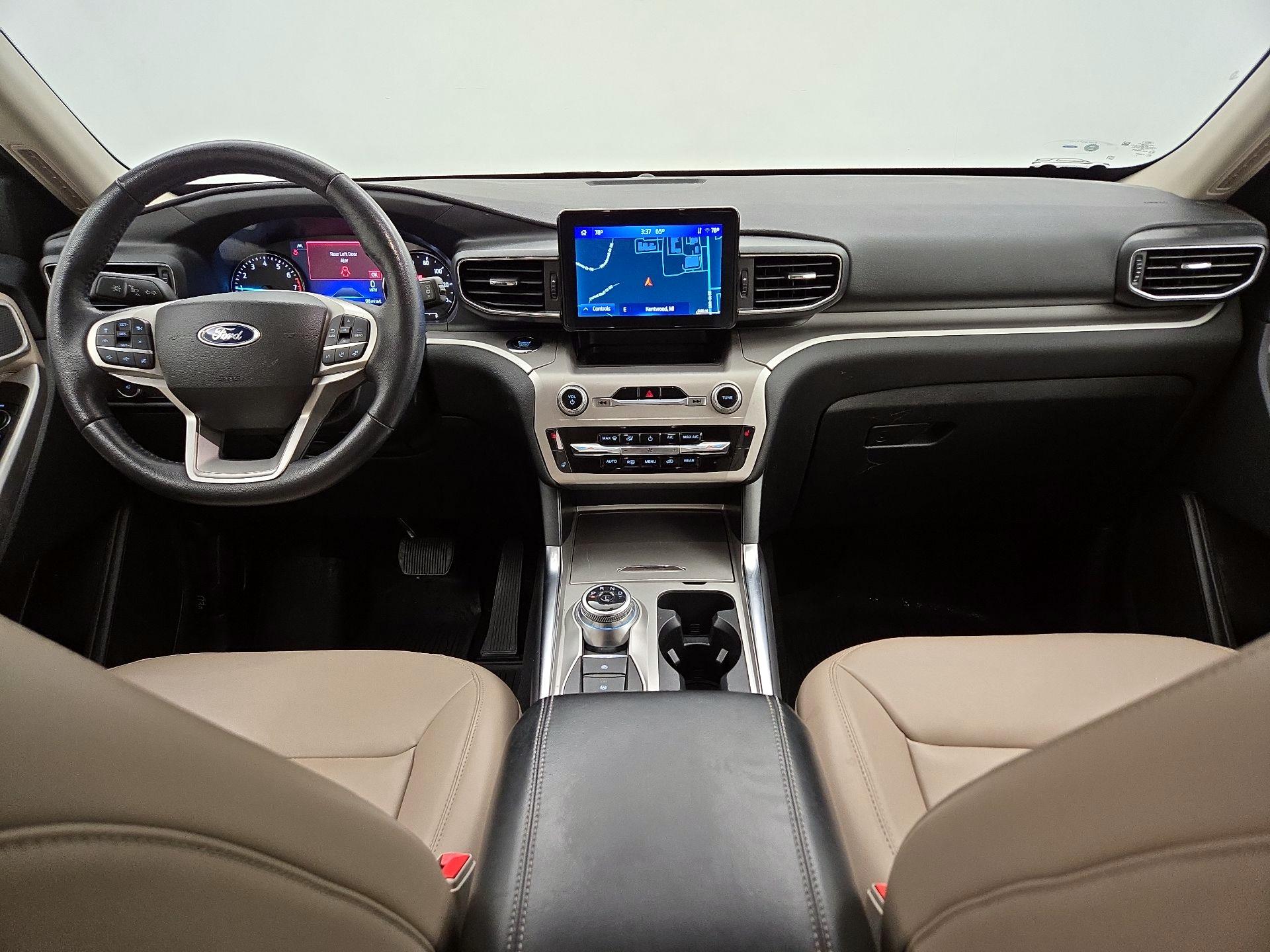 Thumbnail: 2022 Ford Explorer - 9