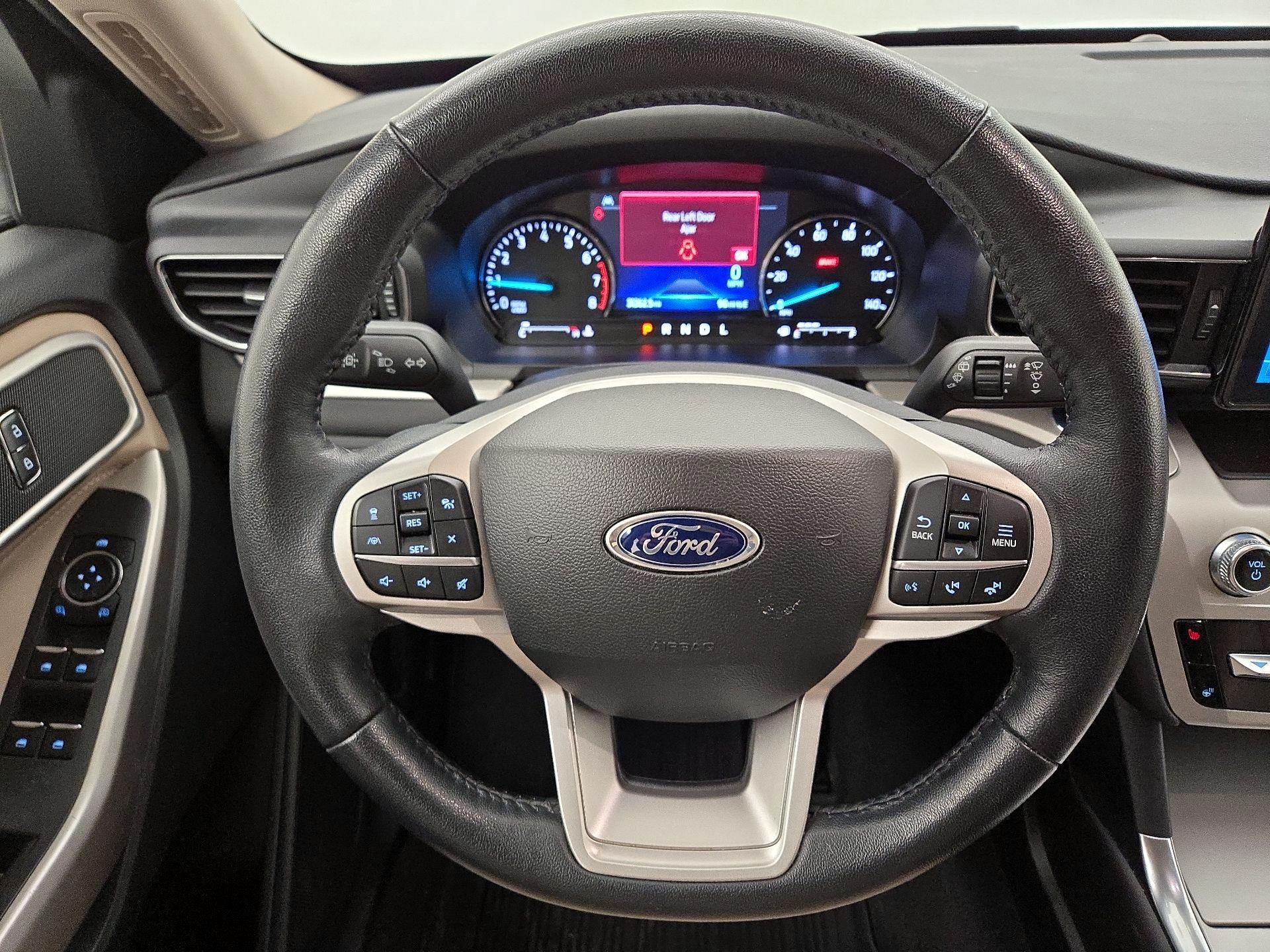 Thumbnail: 2022 Ford Explorer - 10