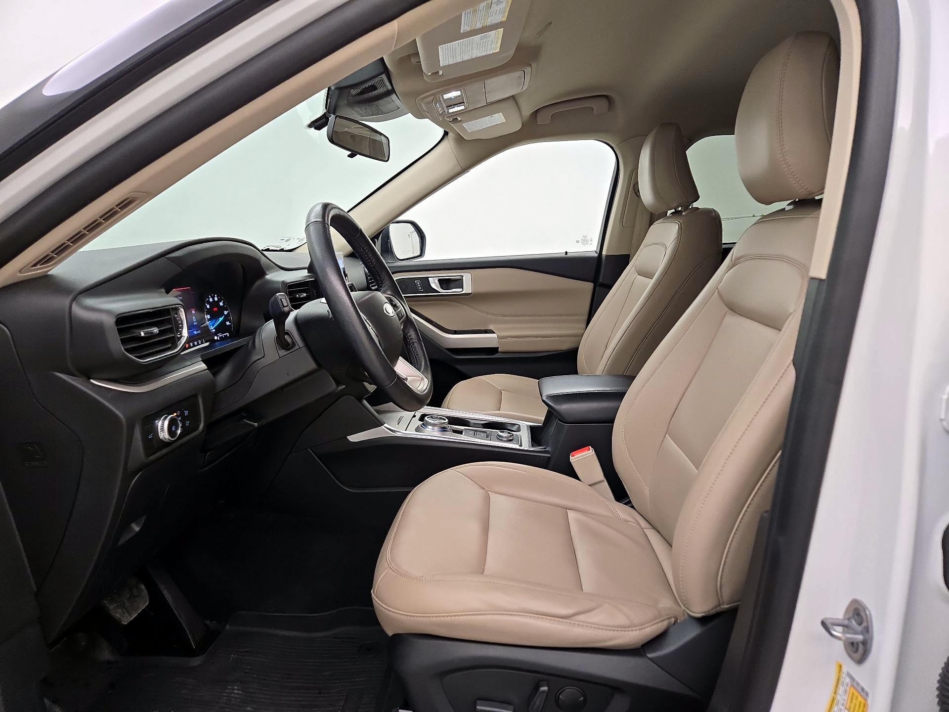 Thumbnail: 2022 Ford Explorer - 11