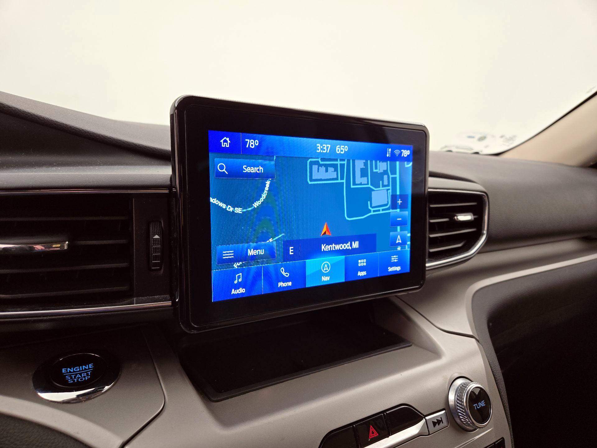 Thumbnail: 2022 Ford Explorer - 14