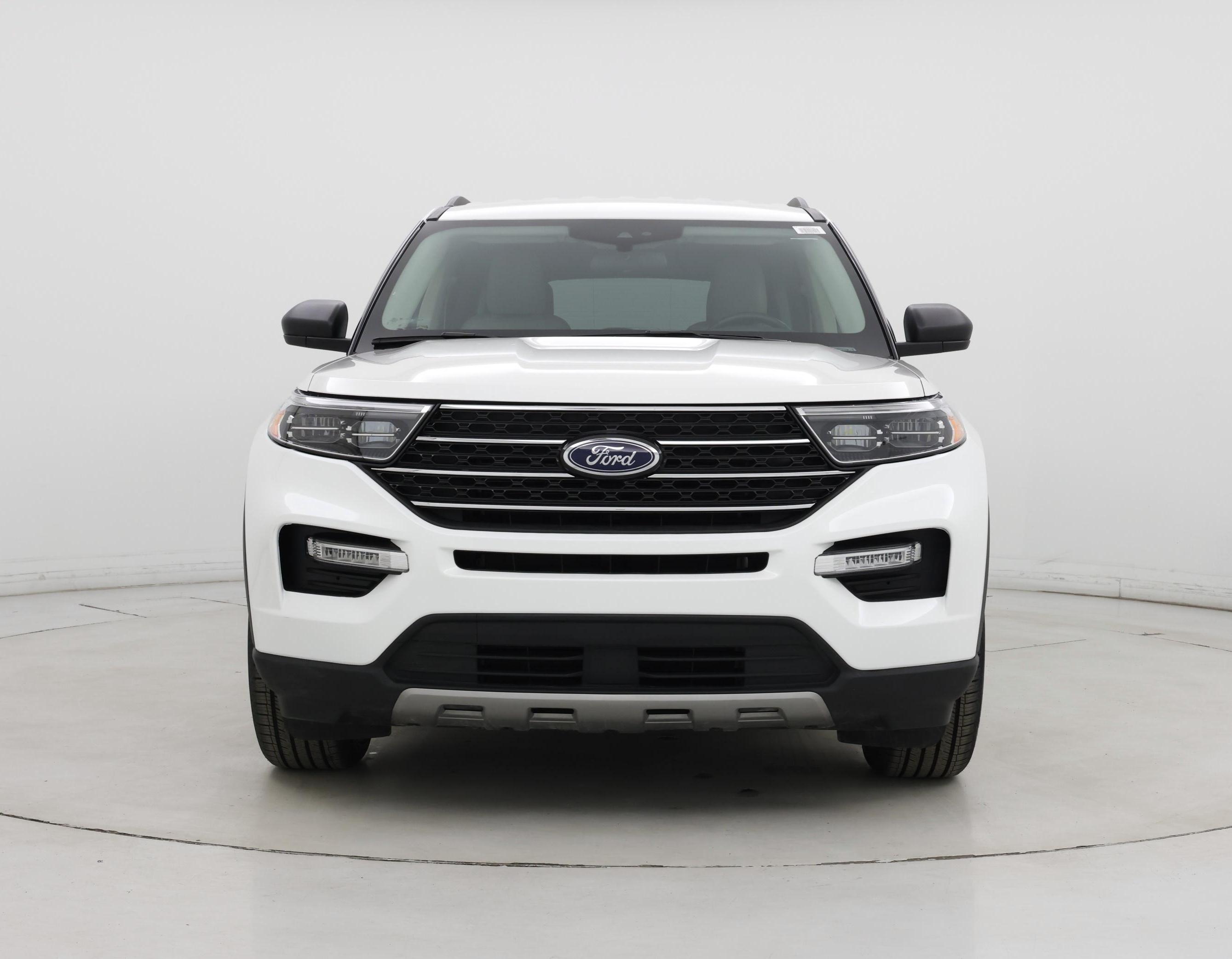 Thumbnail: 2022 Ford Explorer - 5