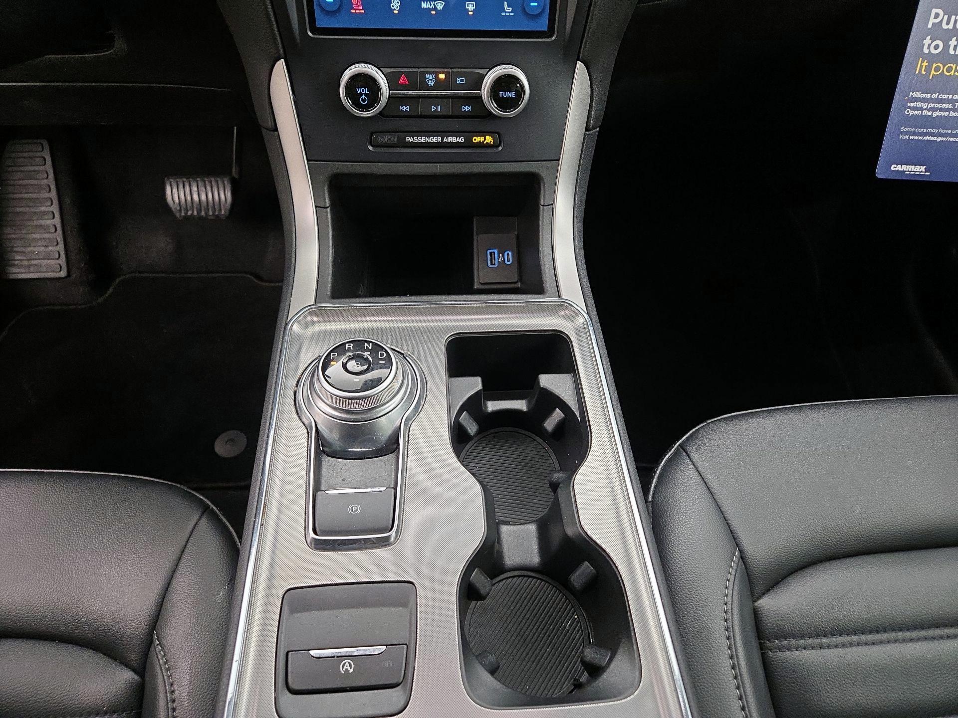 Thumbnail: 2022 Ford Edge - 17