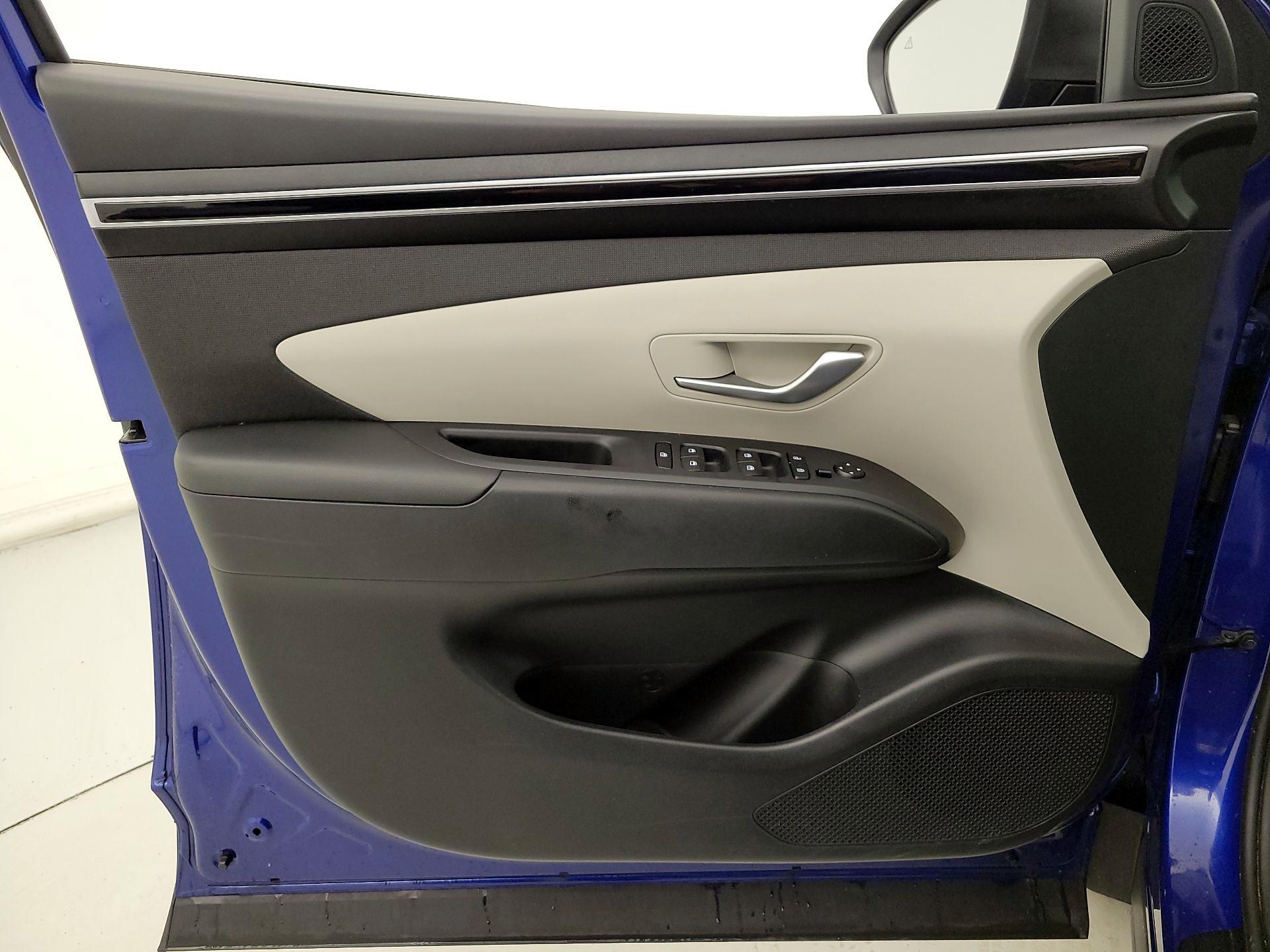 Thumbnail: 2023 Hyundai Tucson - 12