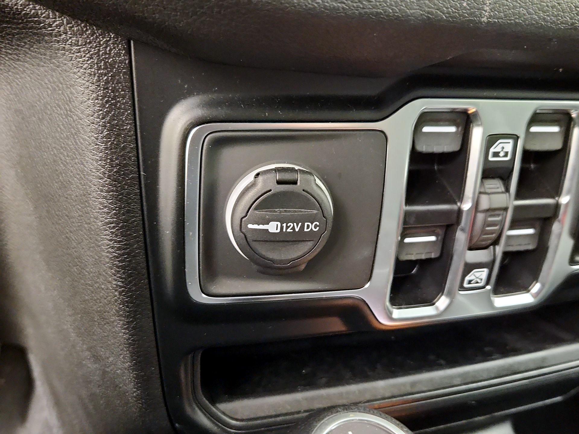 Thumbnail: 2024 Jeep Wrangler - 18