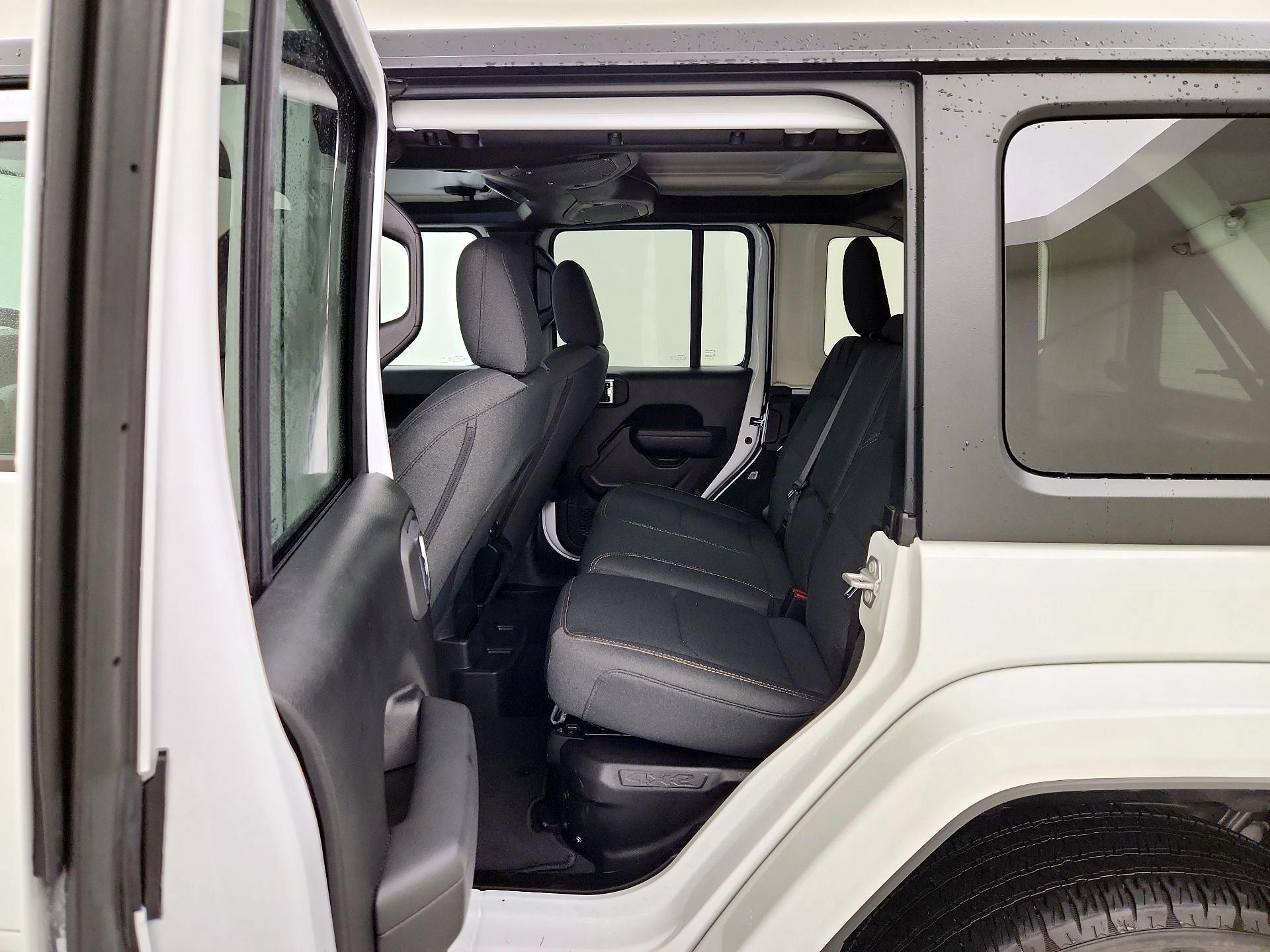 Thumbnail: 2024 Jeep Wrangler - 19