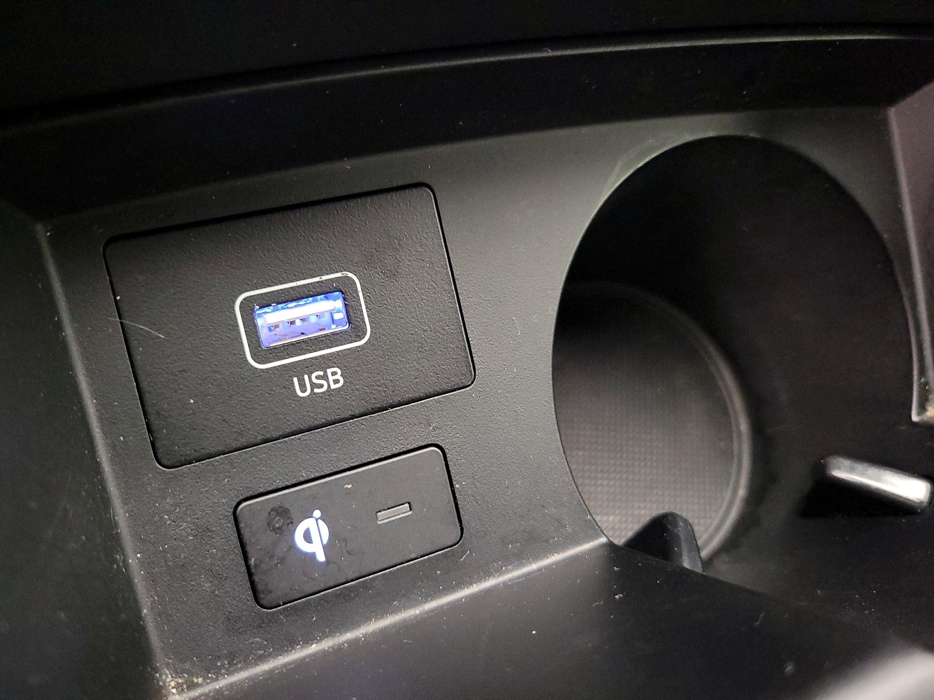 Thumbnail: 2023 Hyundai Santa Fe - 19