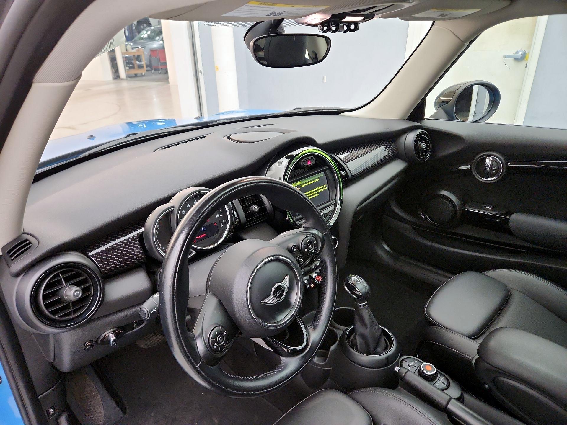 Thumbnail: 2018 MINI Cooper - 9