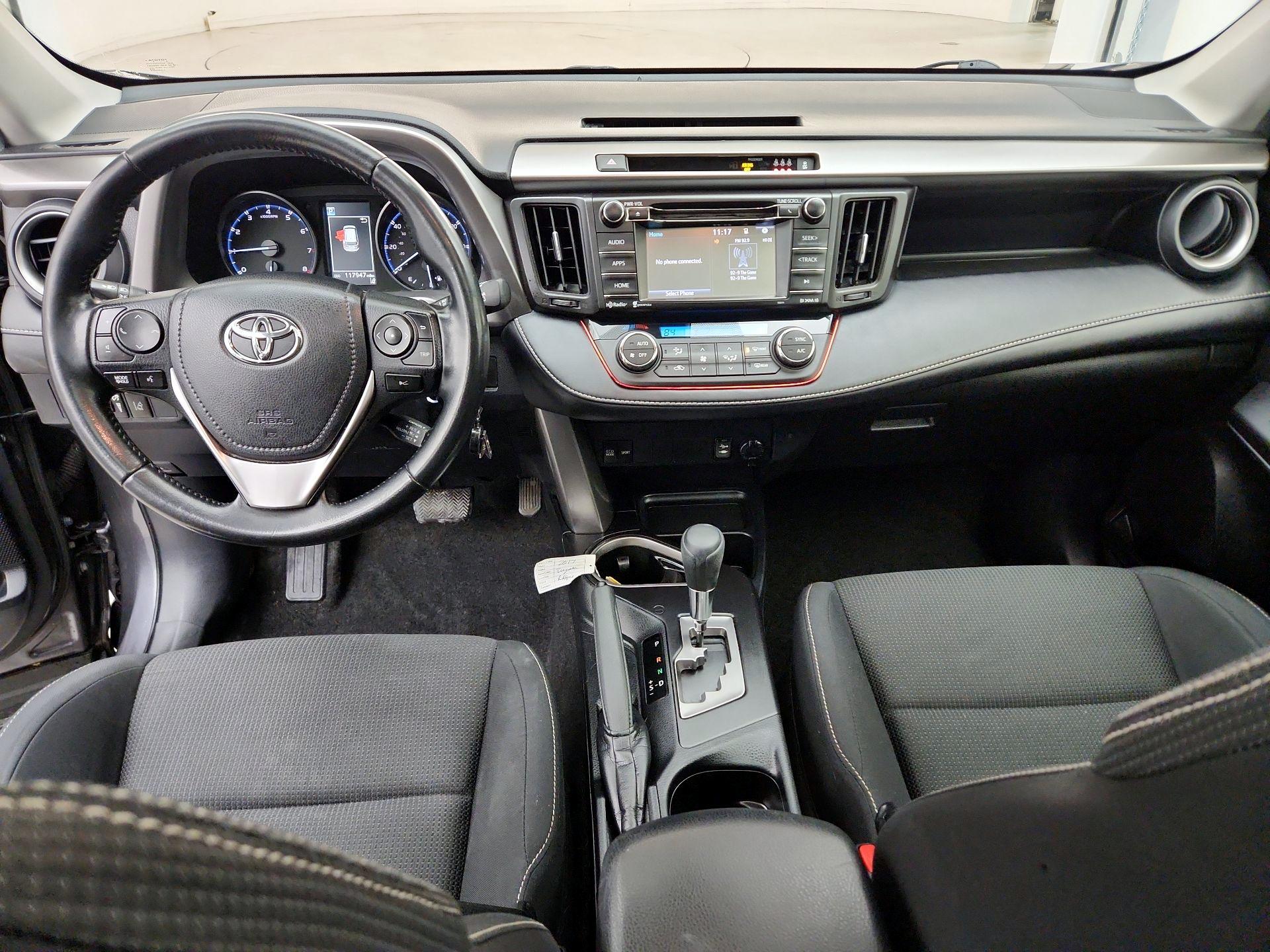 Thumbnail: 2017 Toyota RAV4 - 9