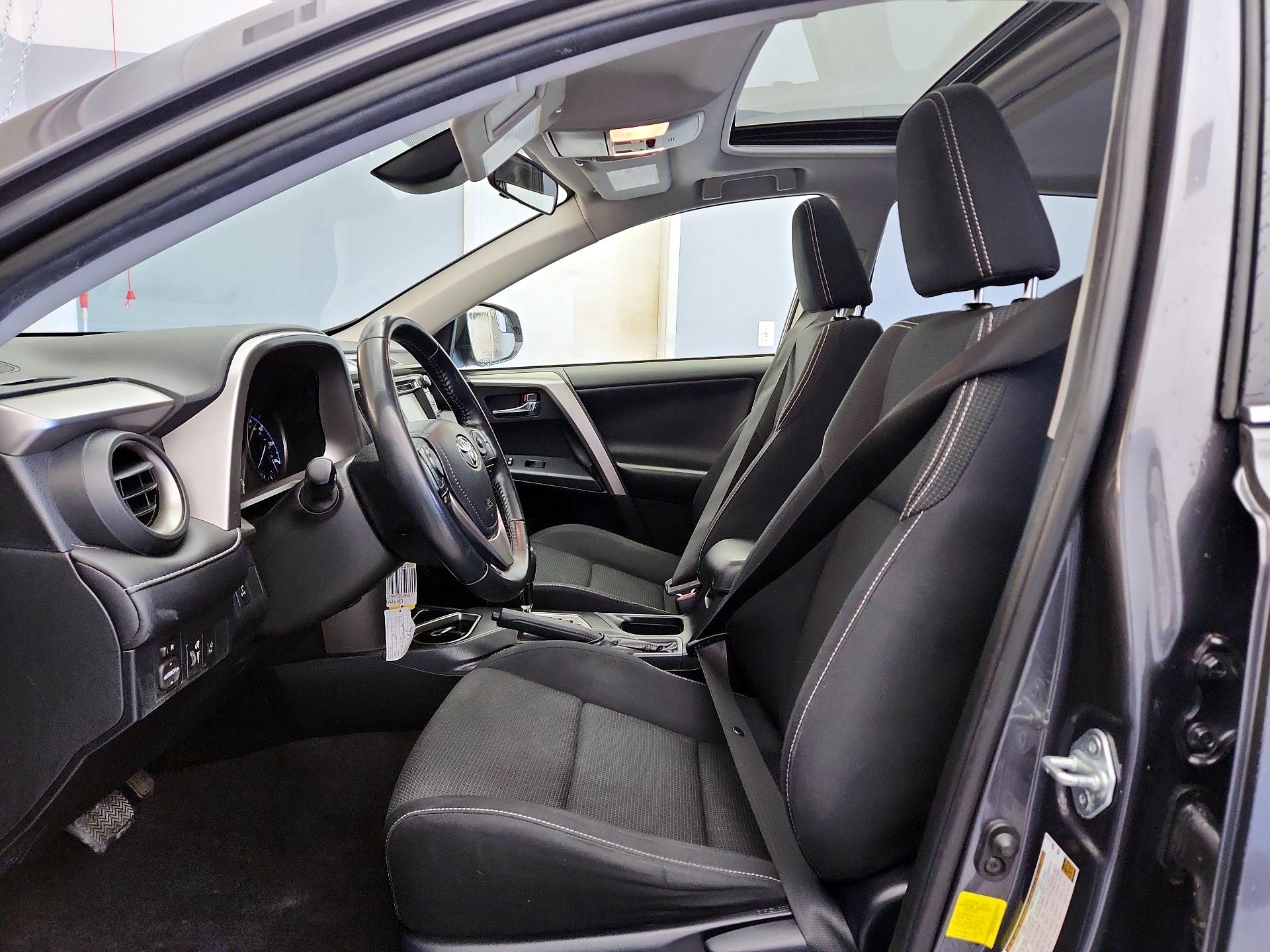 Thumbnail: 2017 Toyota RAV4 - 11