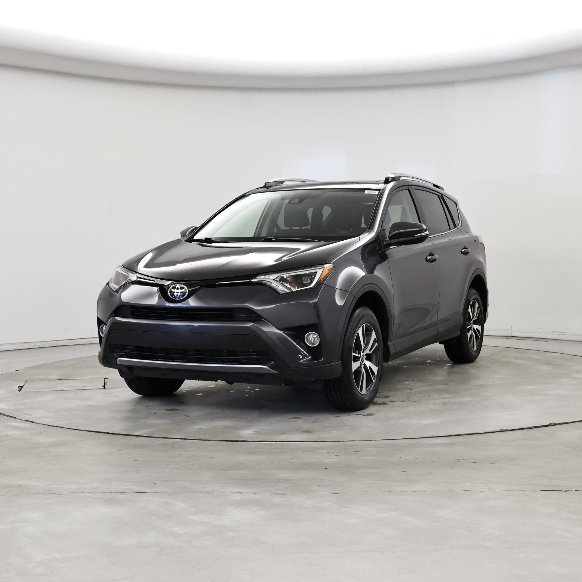 Thumbnail: 2017 Toyota RAV4 - 4
