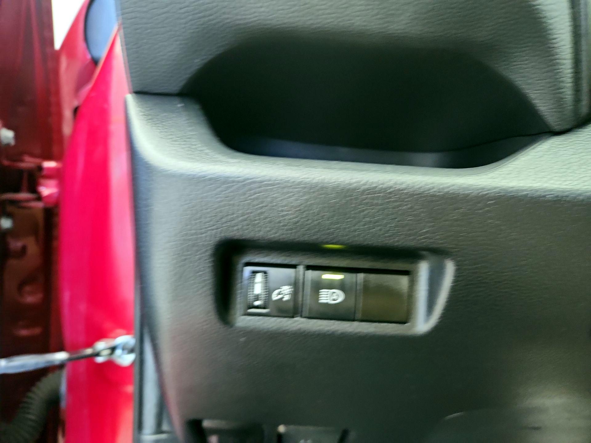 Thumbnail: 2019 Toyota RAV4 - 13