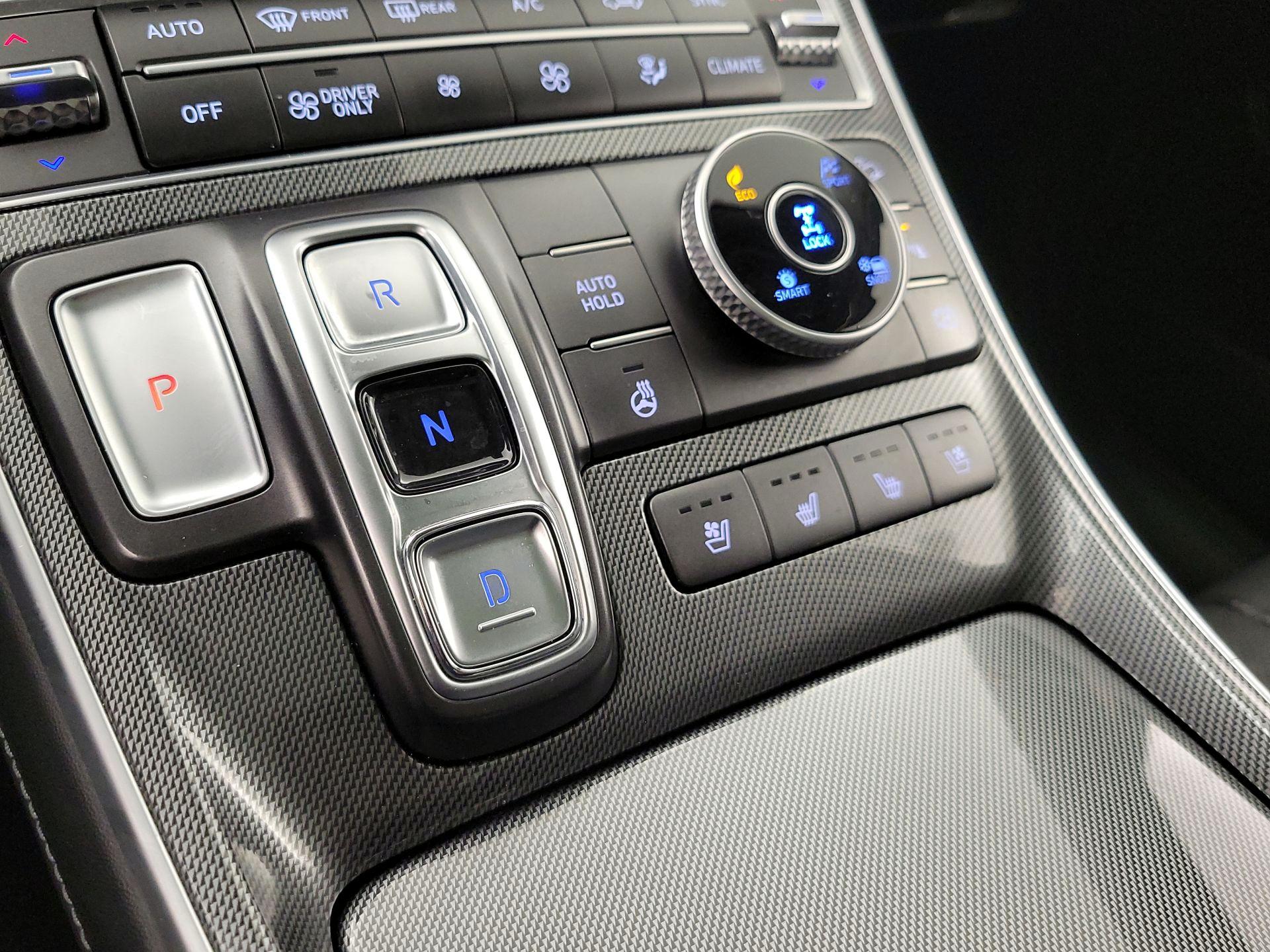 Thumbnail: 2022 Hyundai Santa Fe - 18